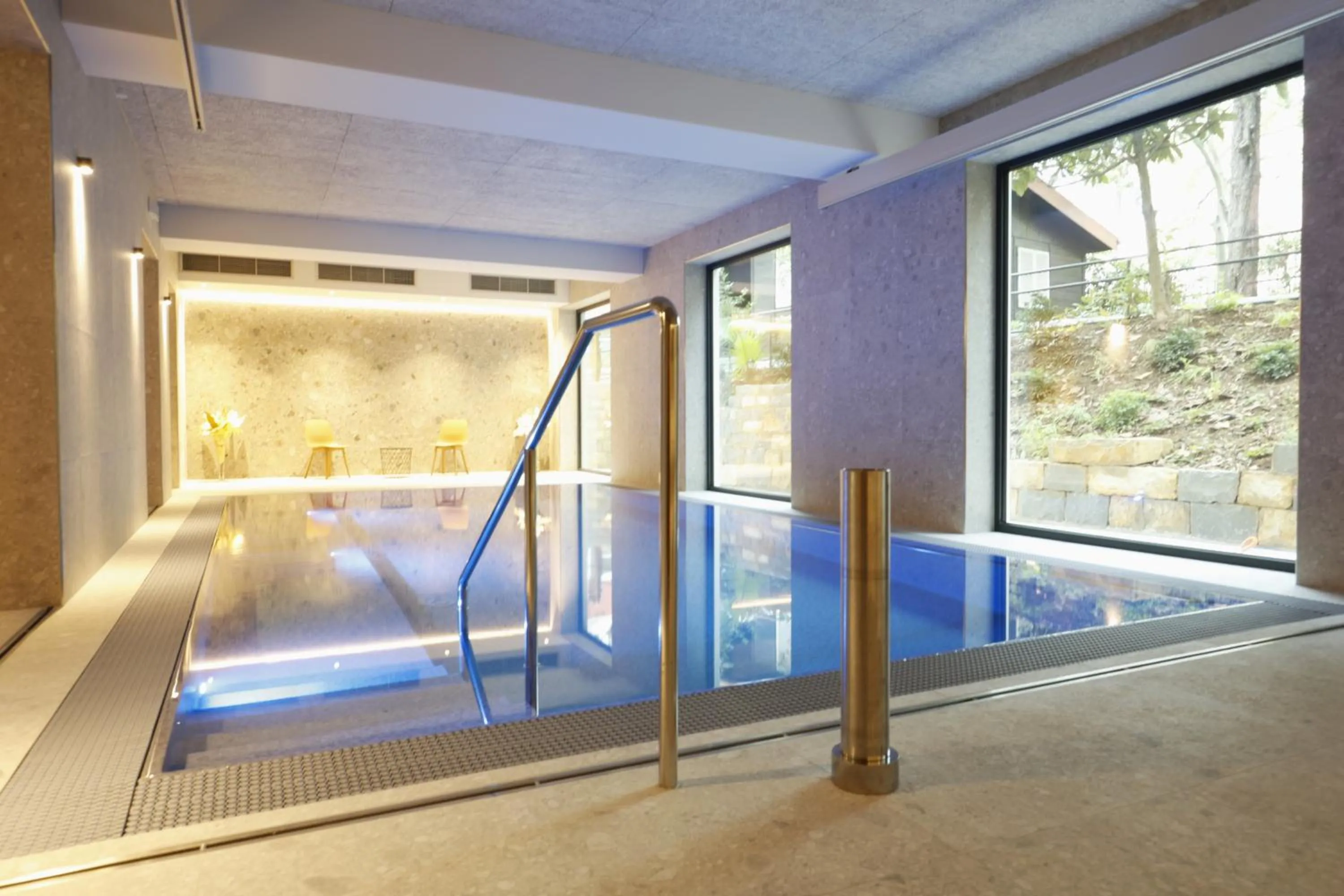 Swimming pool in FLORAMARE HEALTH RESORT