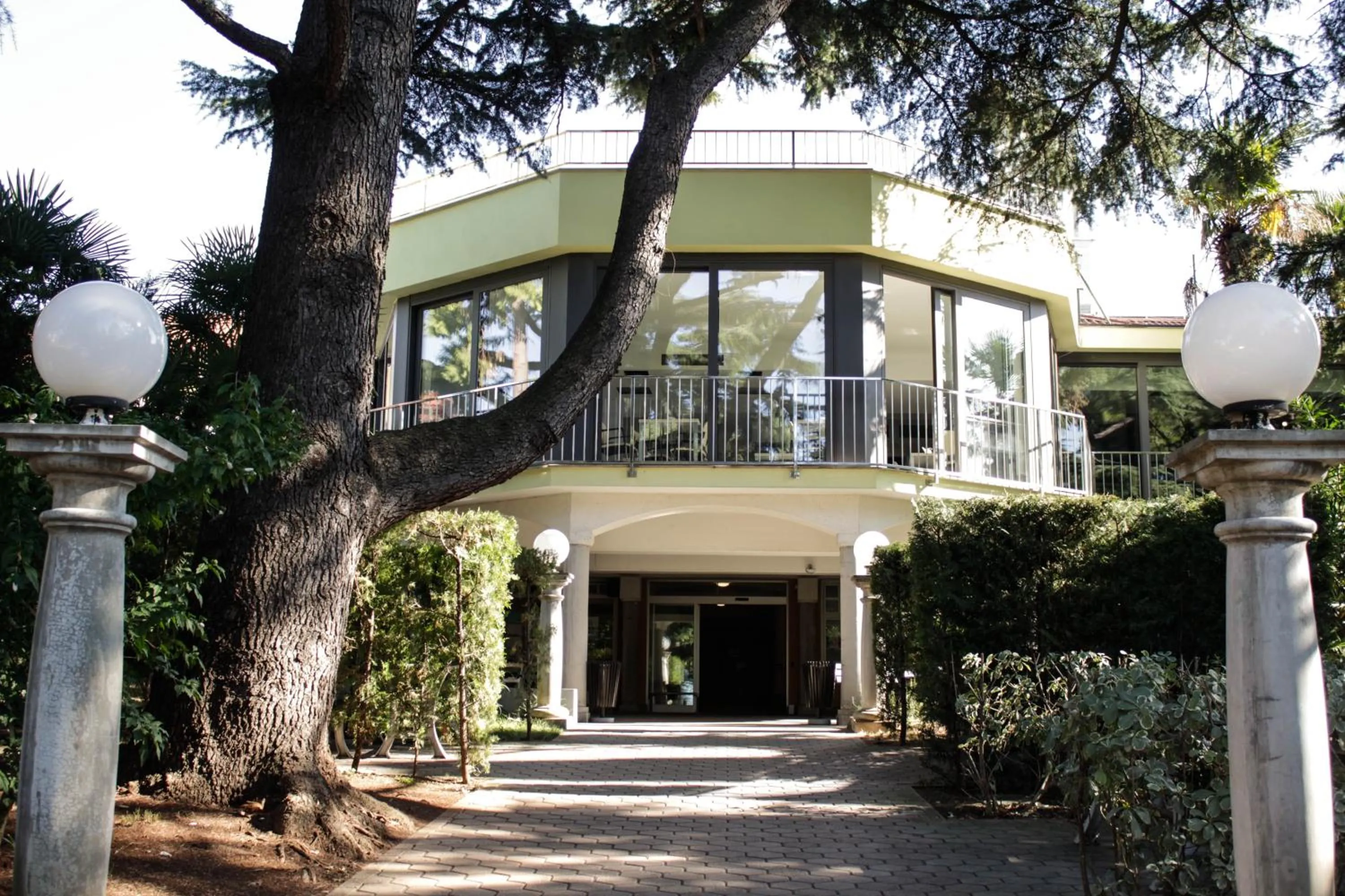 Property building in FLORAMARE HEALTH RESORT