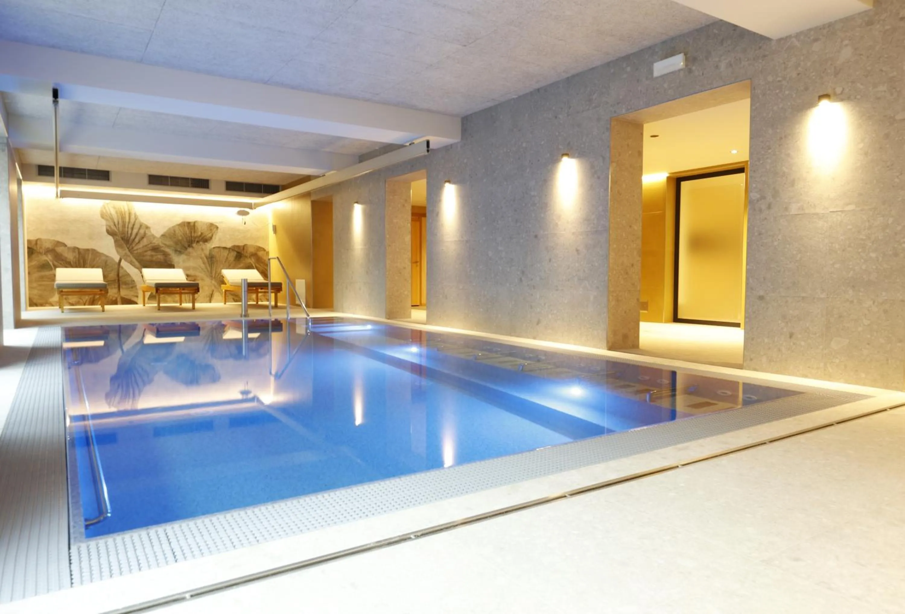 Pool view in FLORAMARE HEALTH RESORT