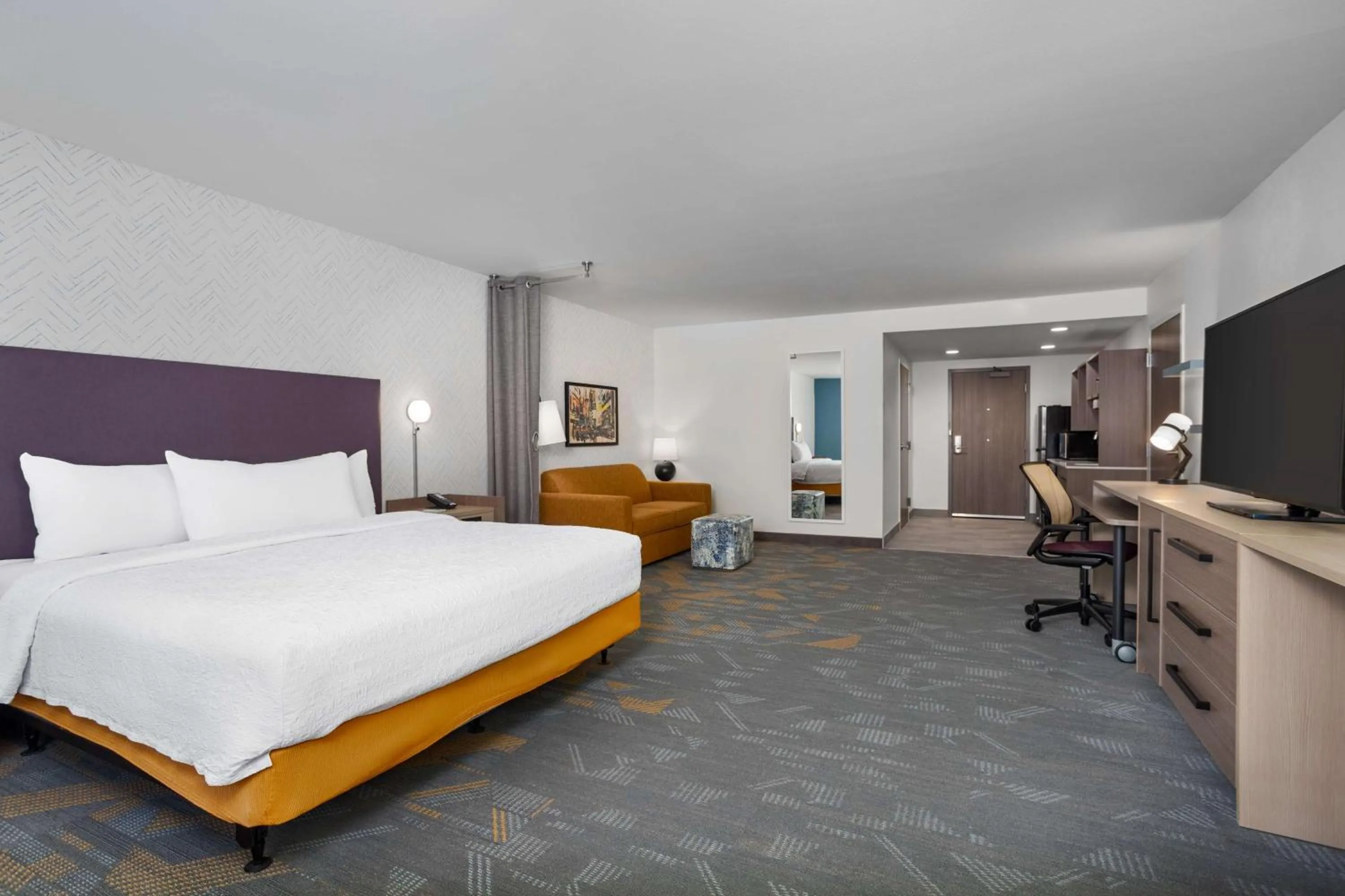 Living room, Bed in Home2 Suites By Hilton Indianapolis North At Intech Park