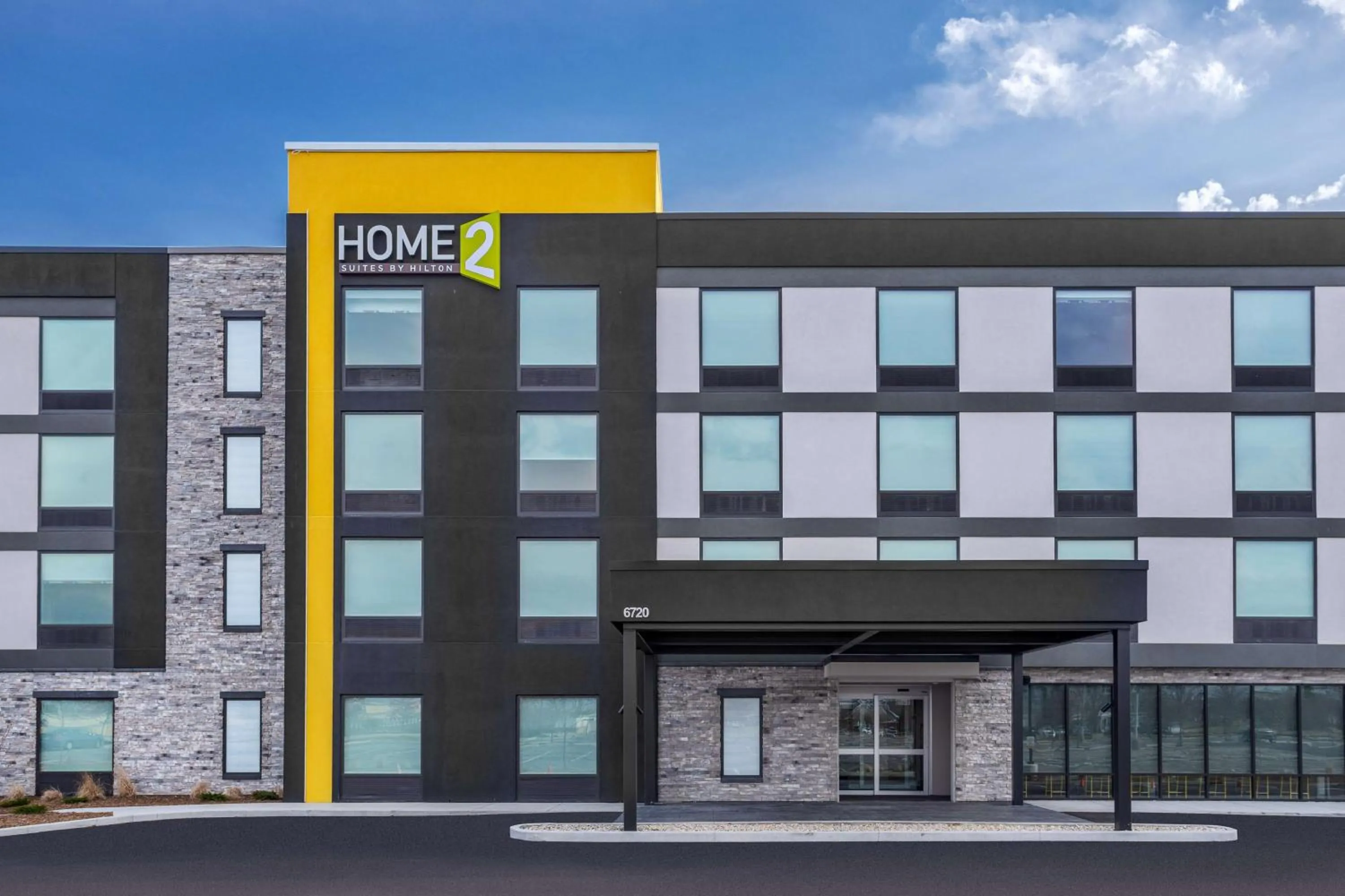 Property building in Home2 Suites By Hilton Indianapolis North At Intech Park