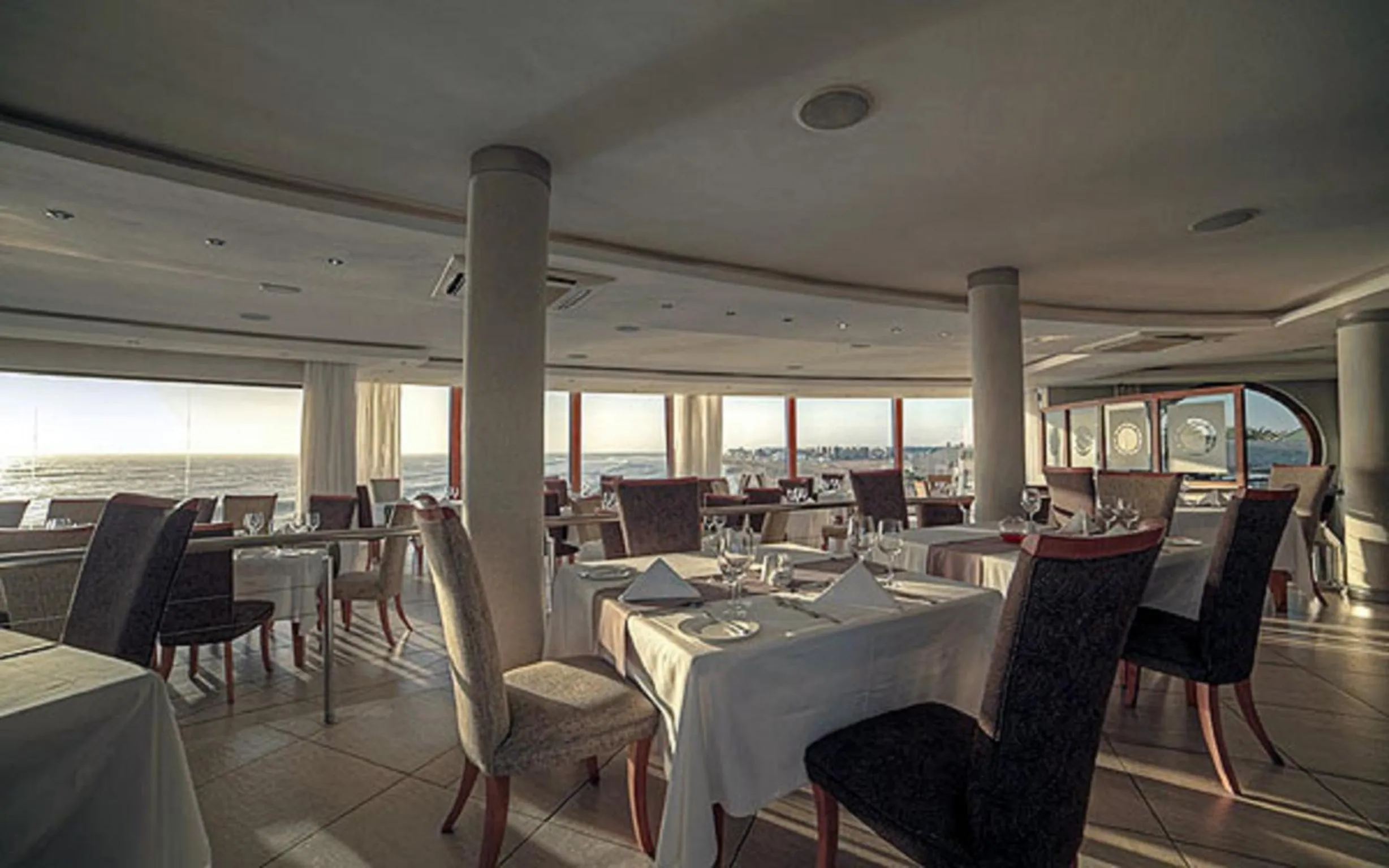 Restaurant/places to eat in Beach Lodge