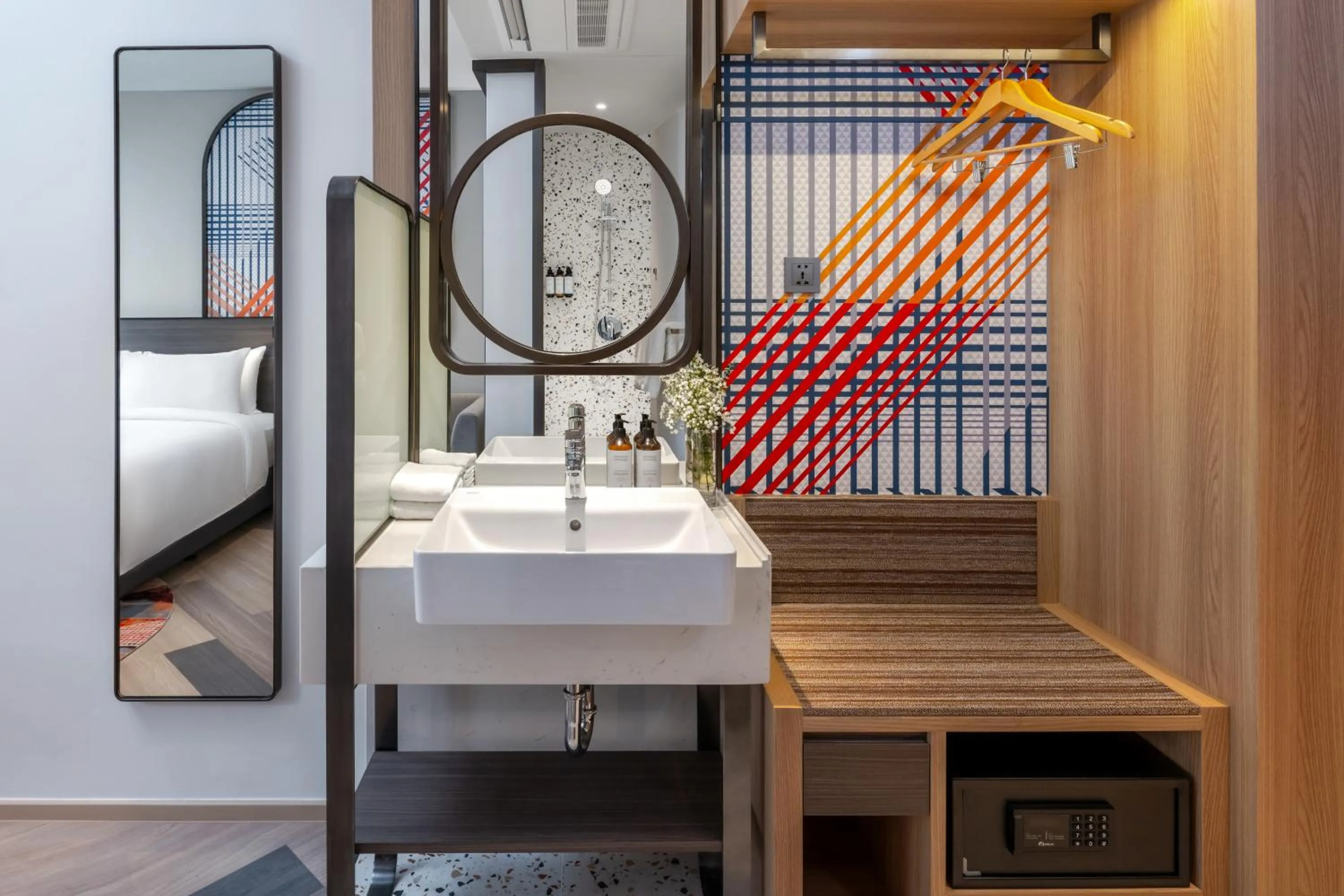 Bed in Mercure Bangkok Surawong