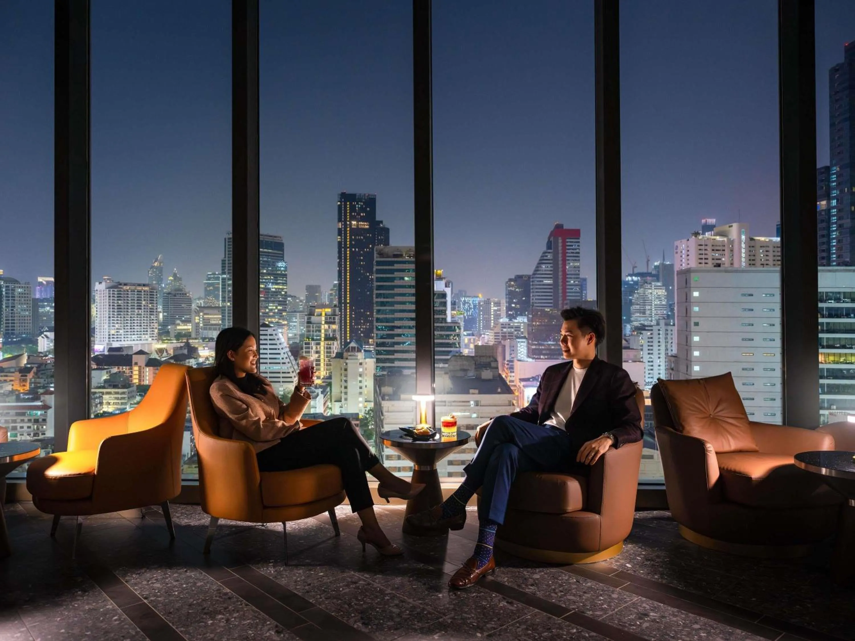 Lounge or bar in Mercure Bangkok Surawong