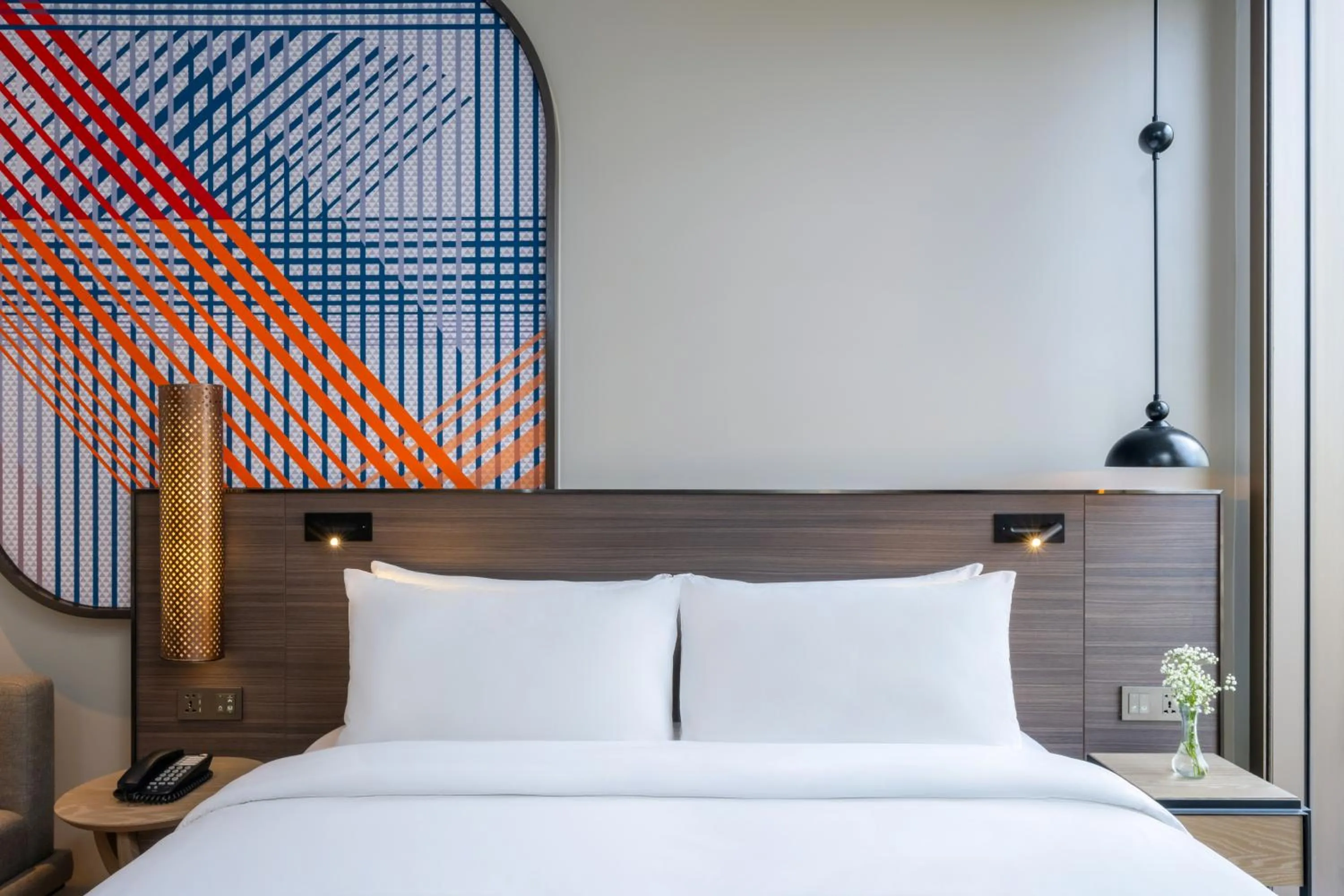 Bed in Mercure Bangkok Surawong