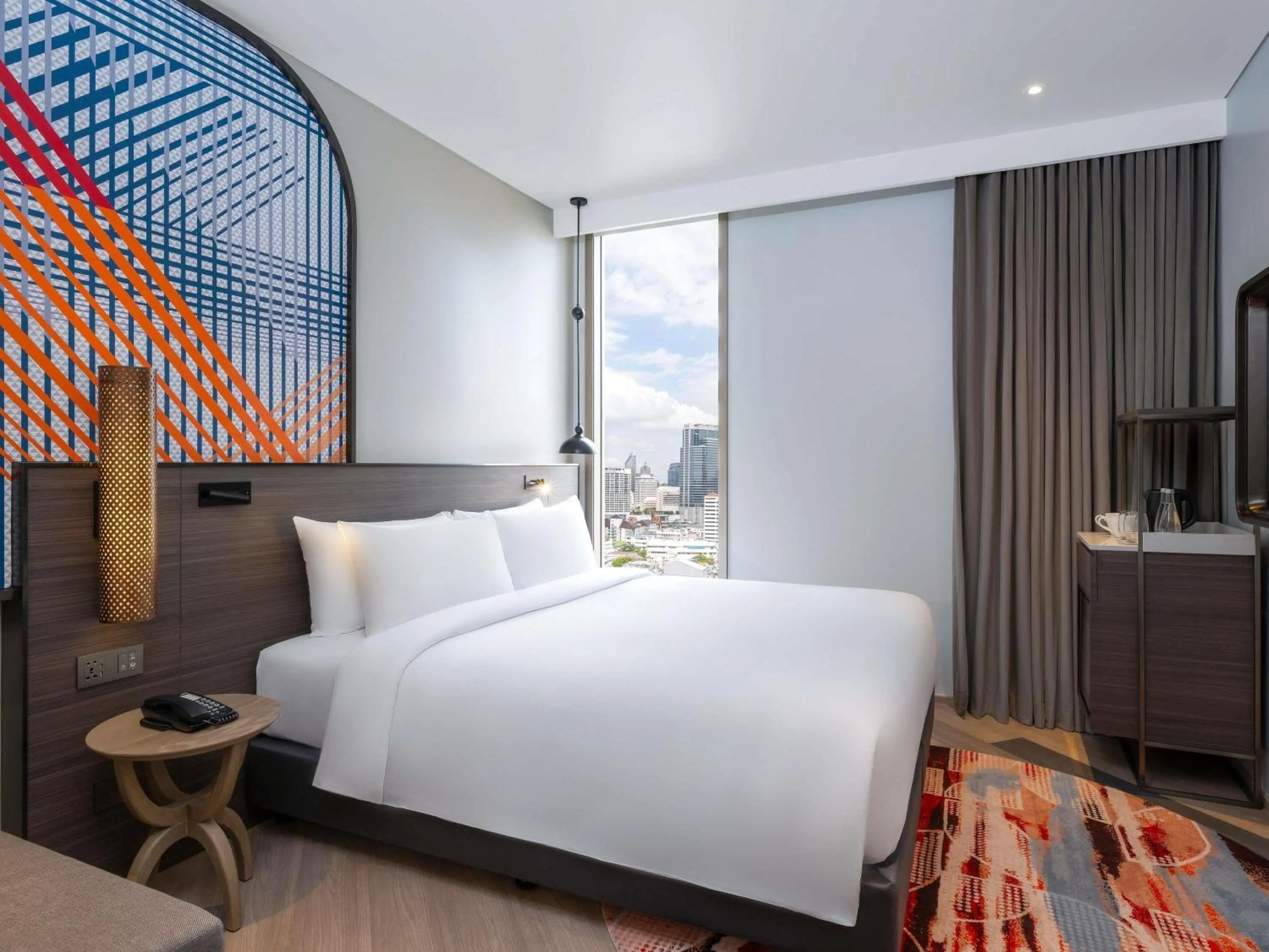 Bedroom, Bed in Mercure Bangkok Surawong