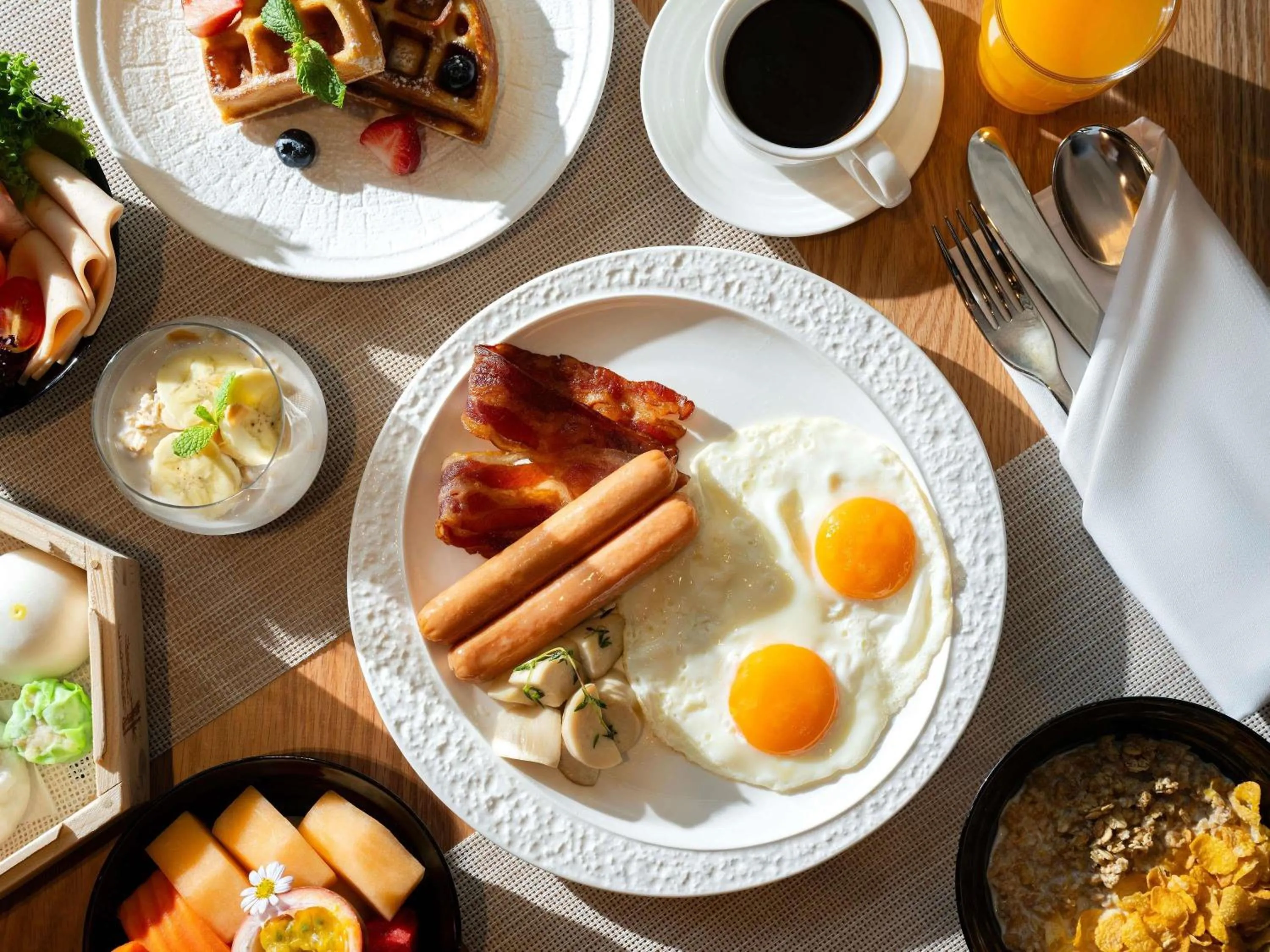 Breakfast in Mercure Bangkok Surawong