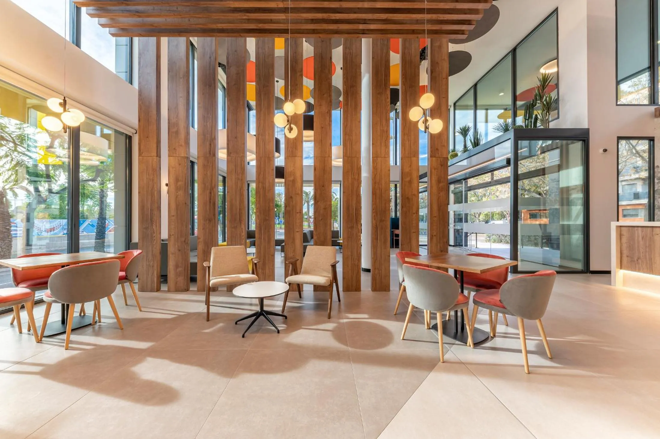 Living room in UNIVERSA Hoteles