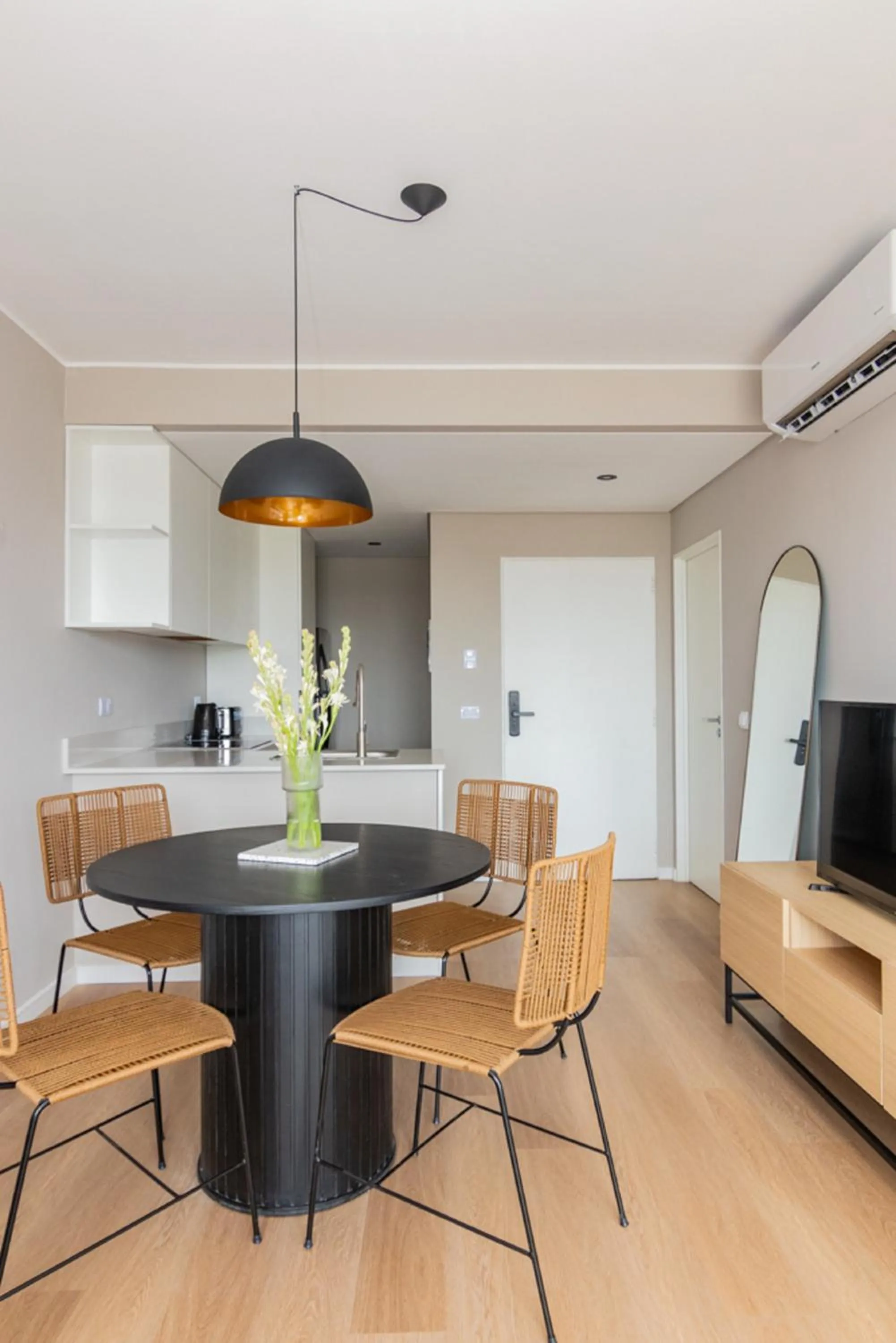 Seating area in Milenia Soho by iPPA