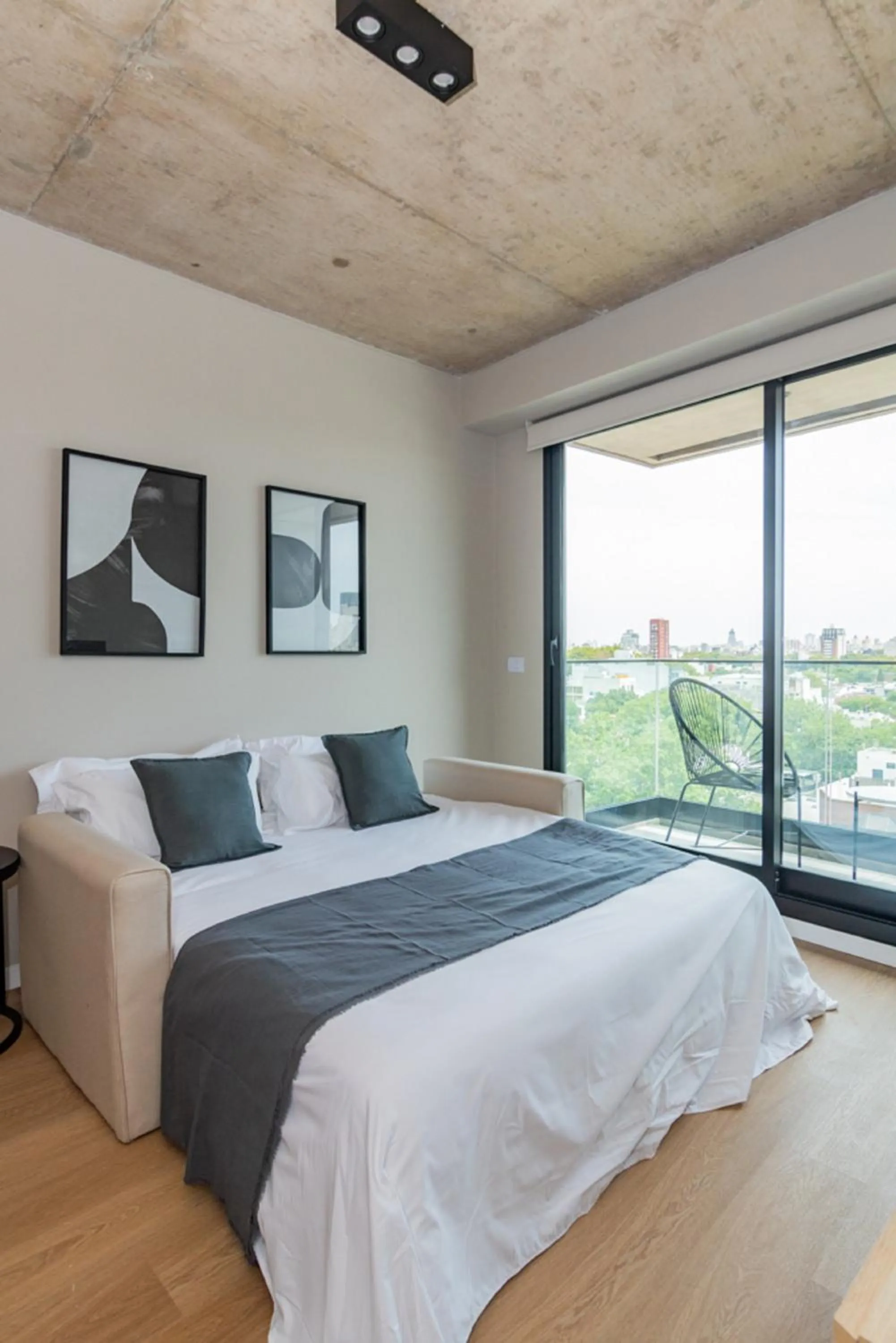 Bed in Milenia Soho by iPPA