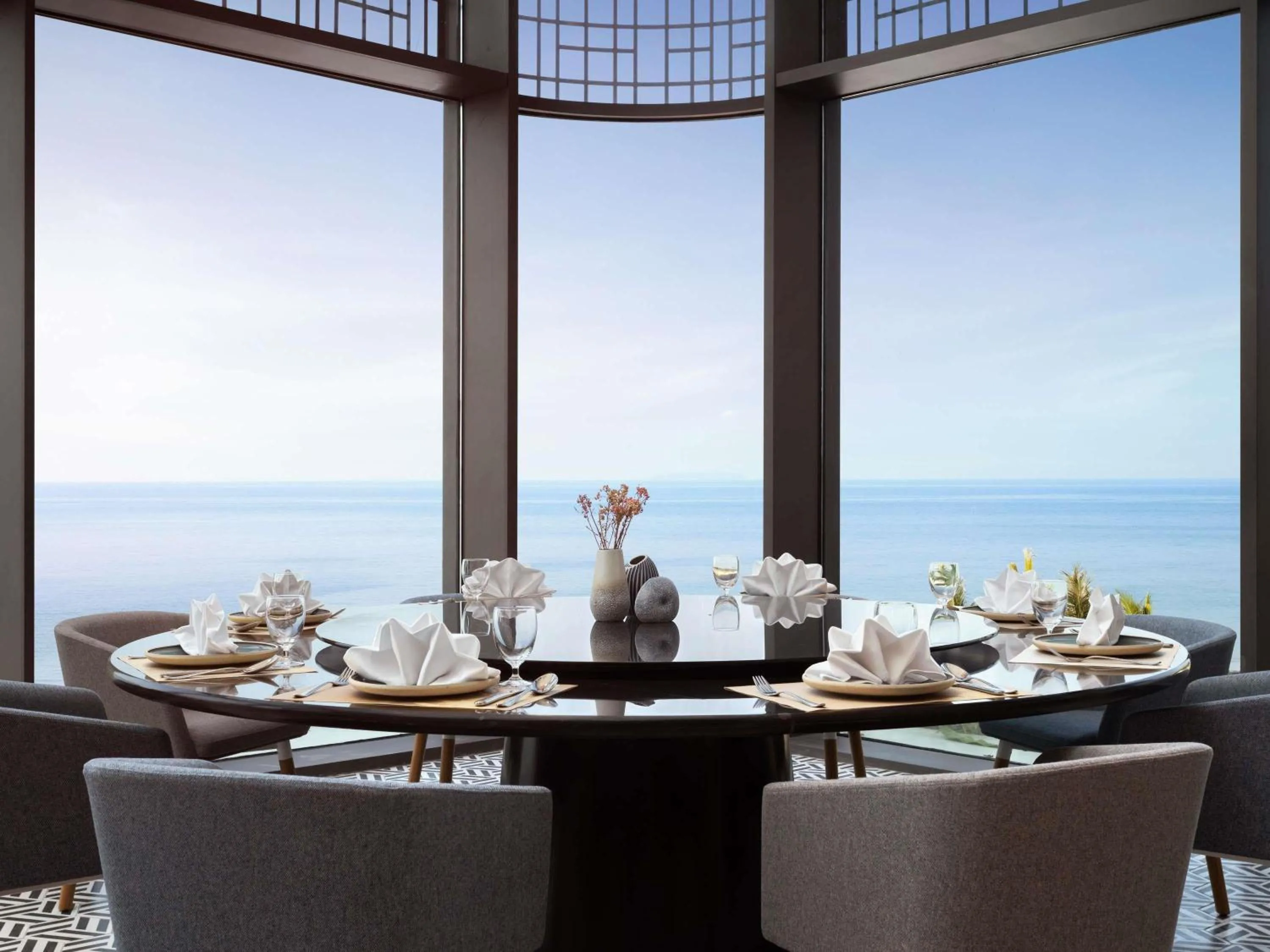 Restaurant/places to eat in Novotel Sihanoukville Holiday Resort