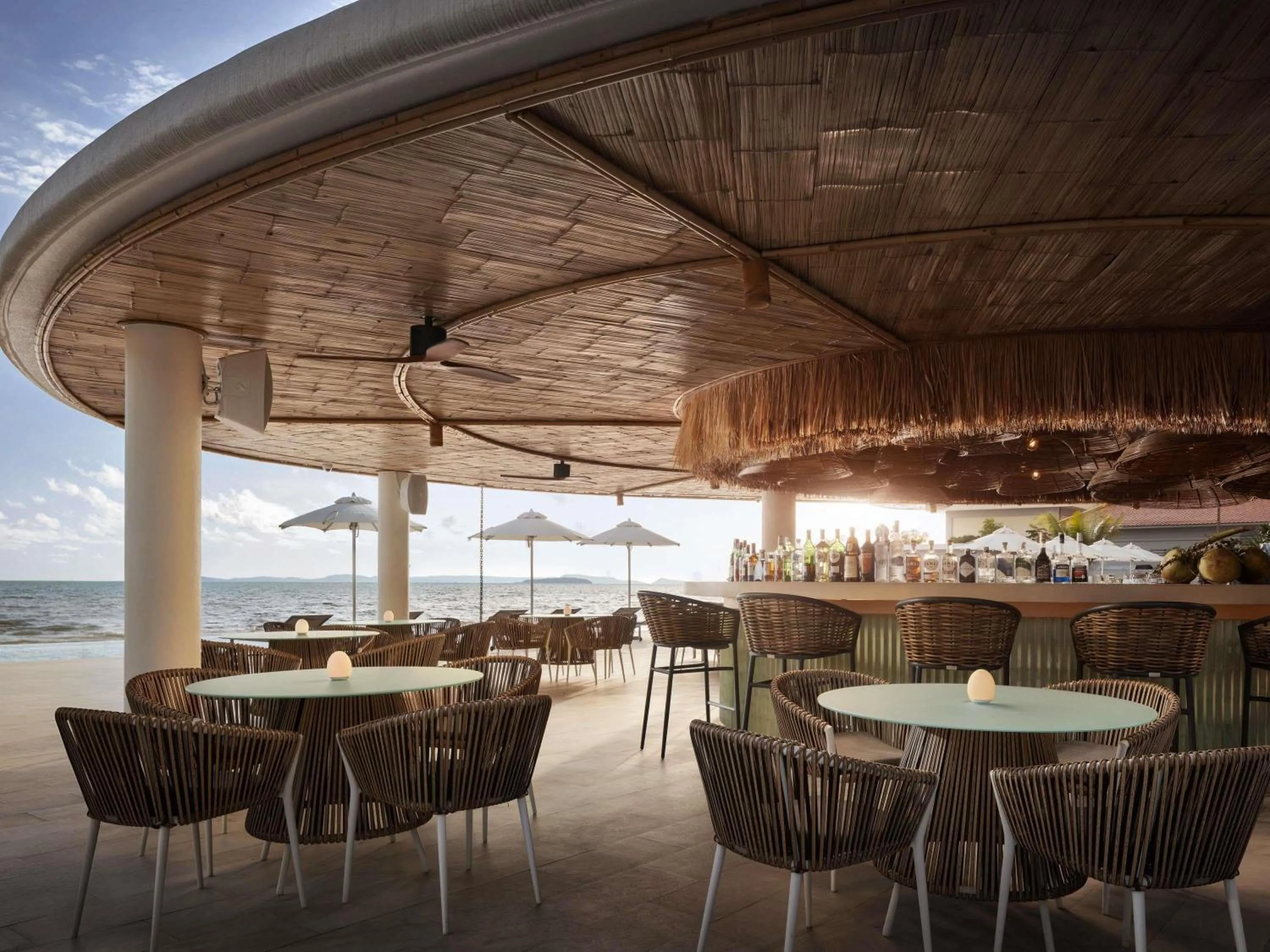 Restaurant/places to eat in Novotel Sihanoukville Holiday Resort