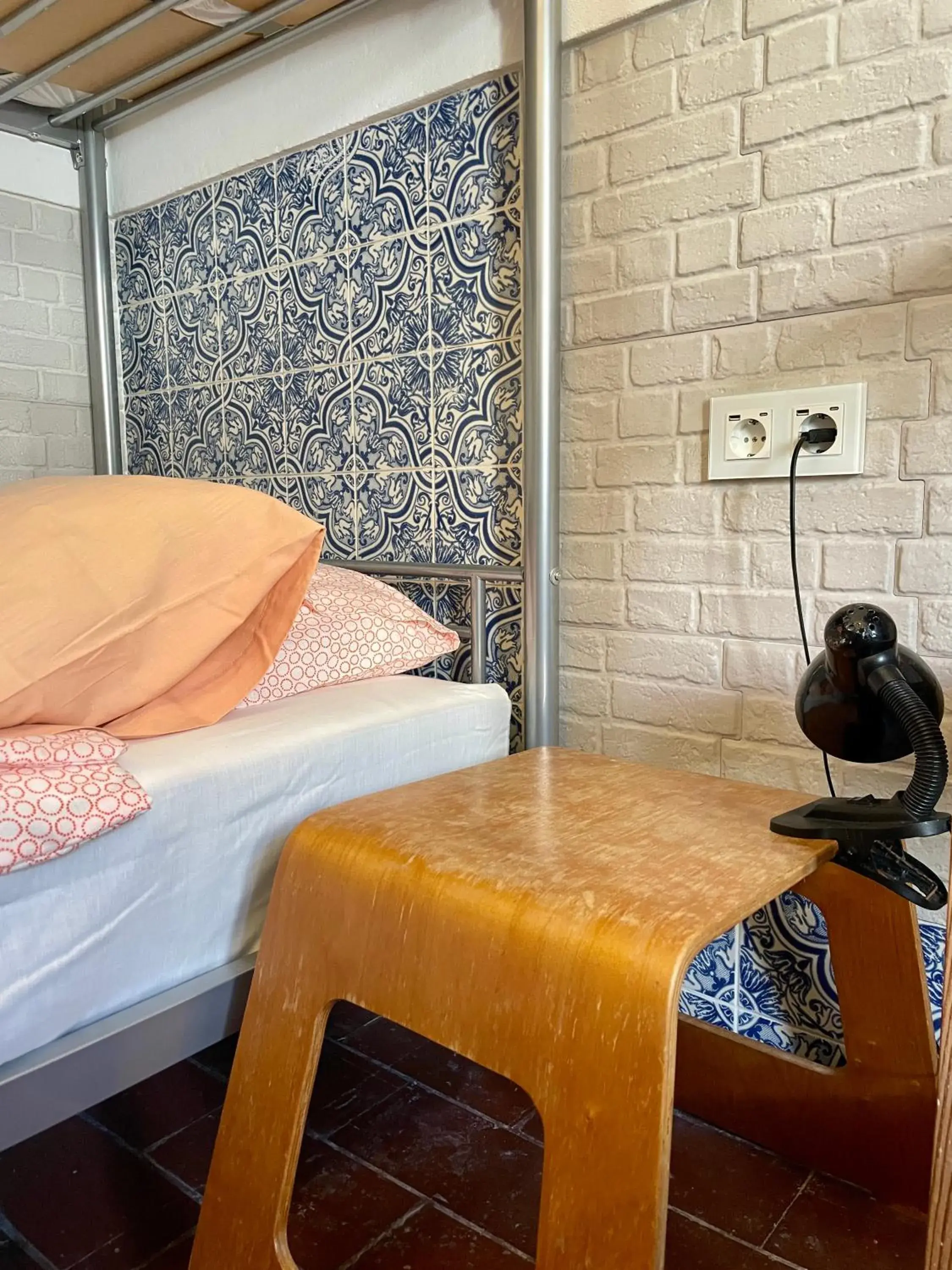 4-Bed Mixed Dormitory Room in Native Surfhouse 4-Bed Mixed Dormitory Room in Native Surfhouse
