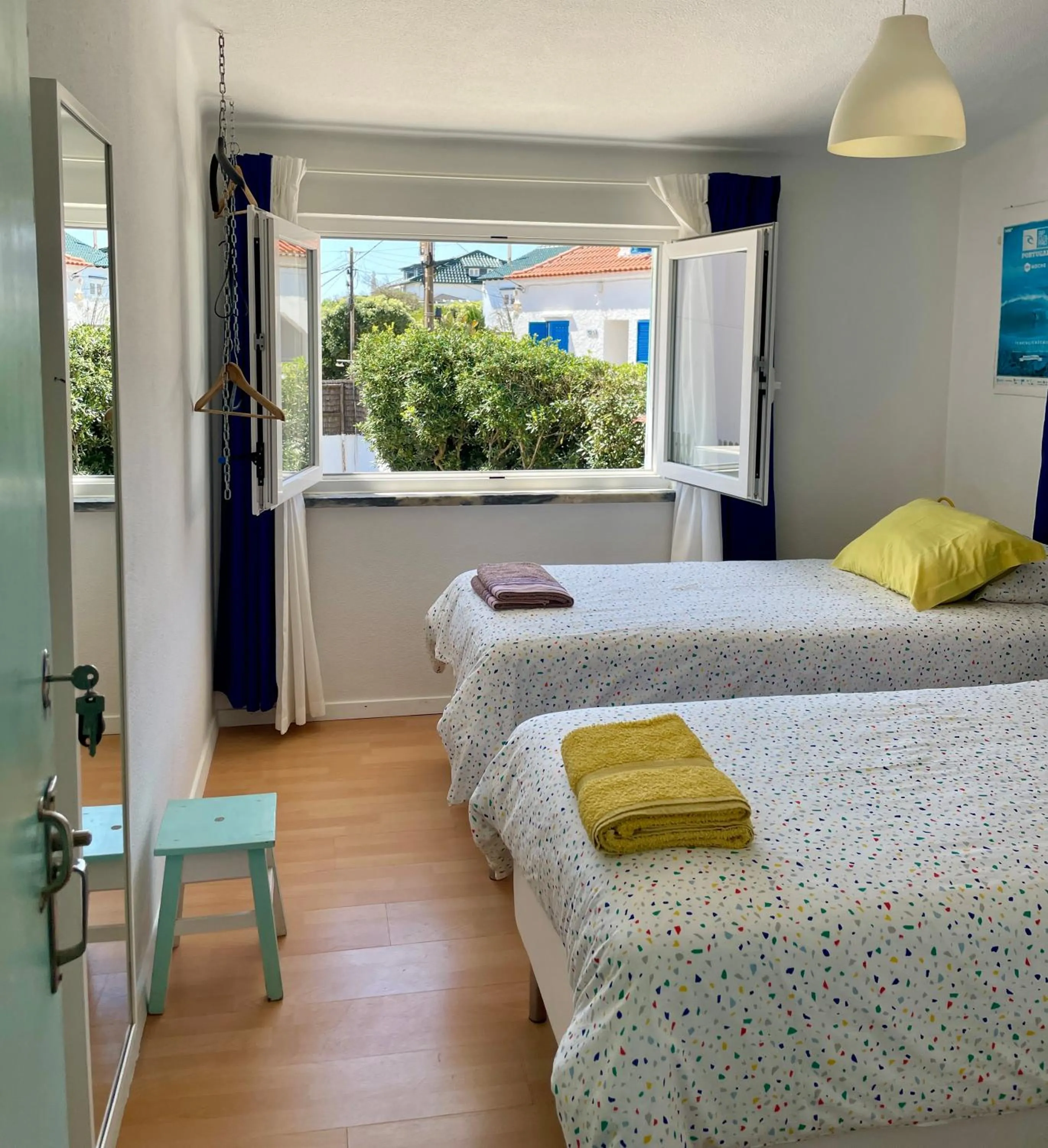 Bed in Native Surfhouse
