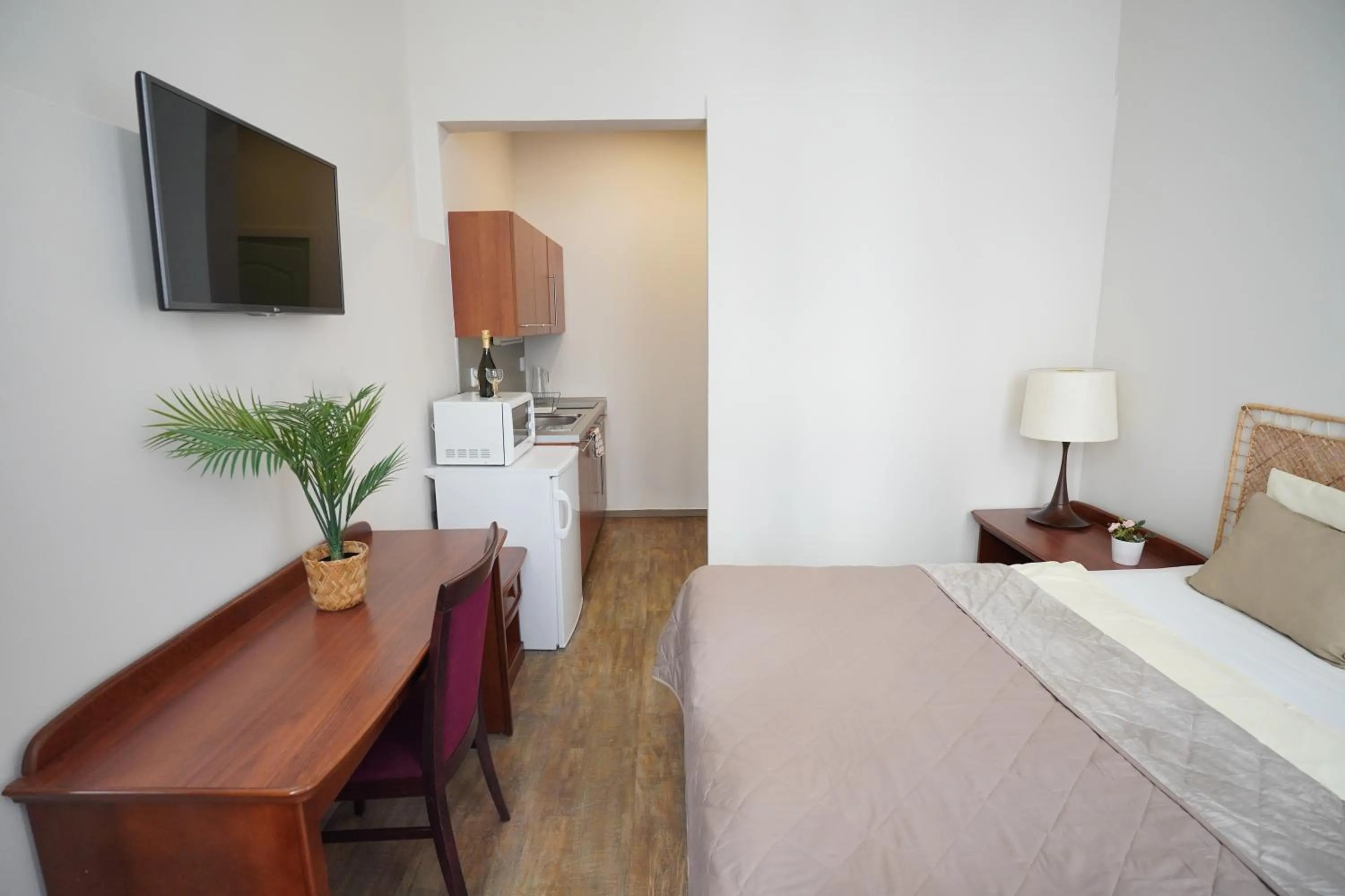 Photo of the whole room, Bed in Elegant & Stylish Center Apartments!