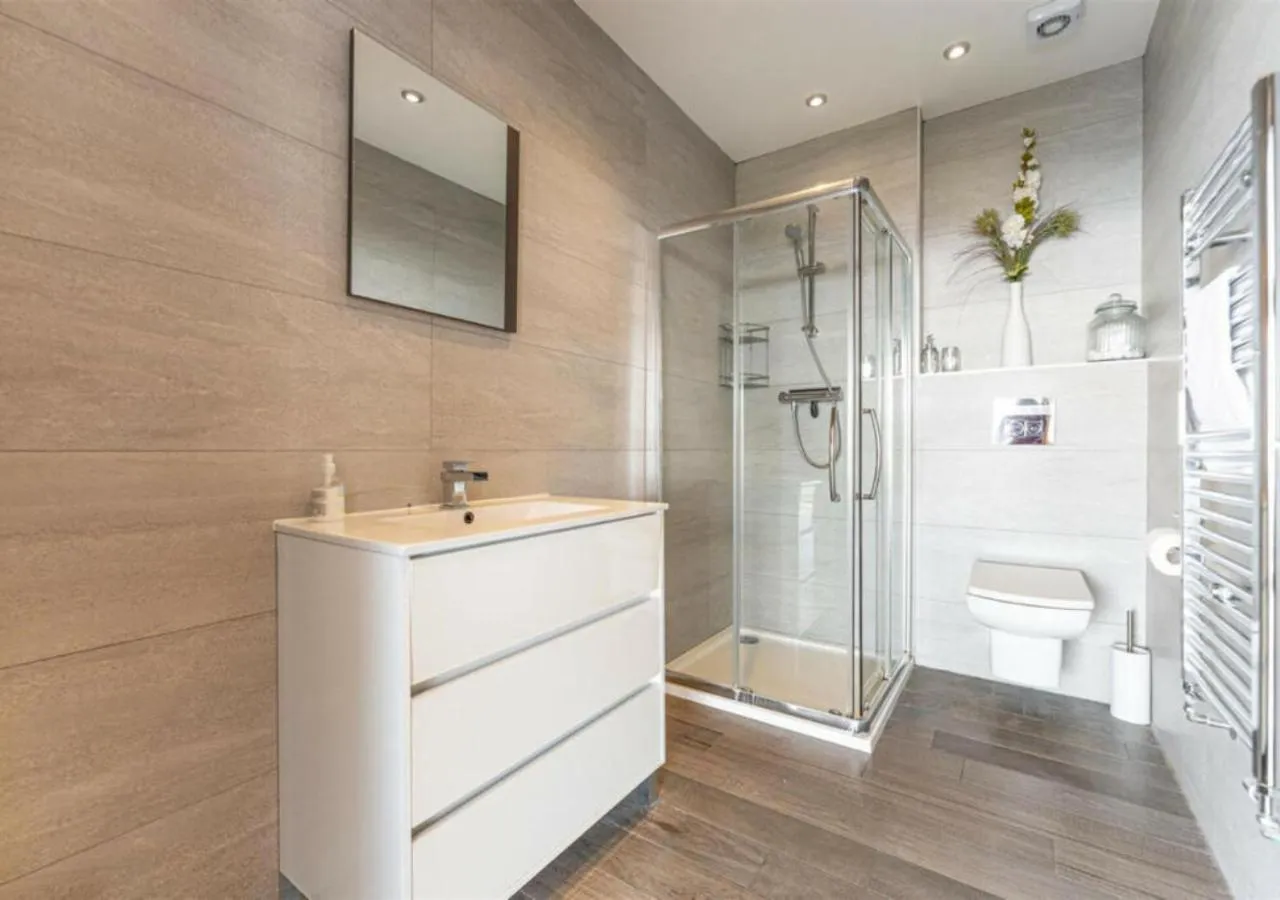 Bathroom in Cottage In The Wood