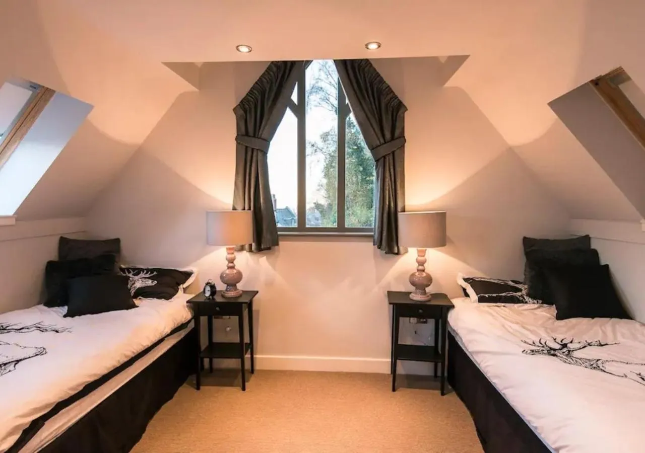 Bedroom, Bed in Cottage In The Wood