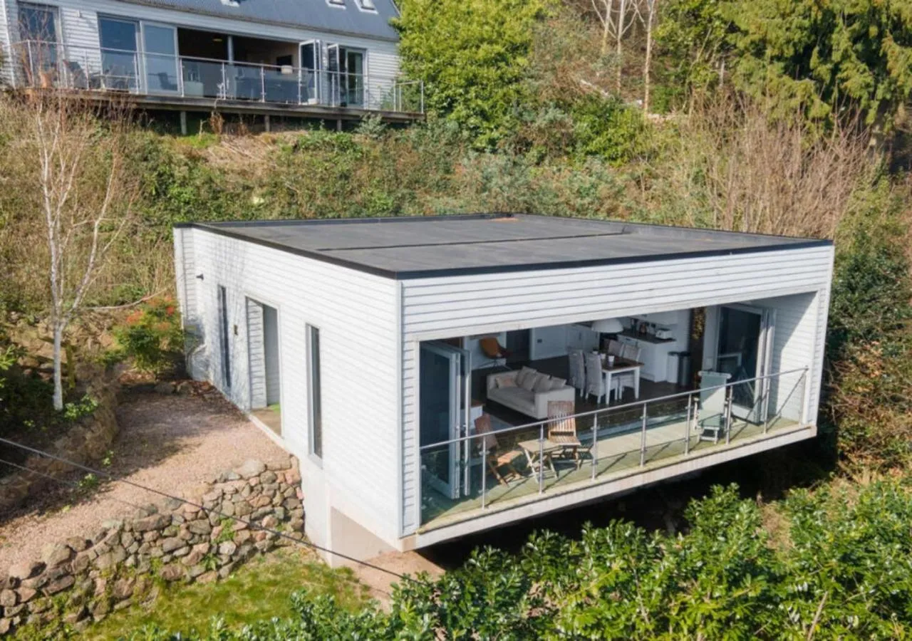 Property building in Cottage In The Wood