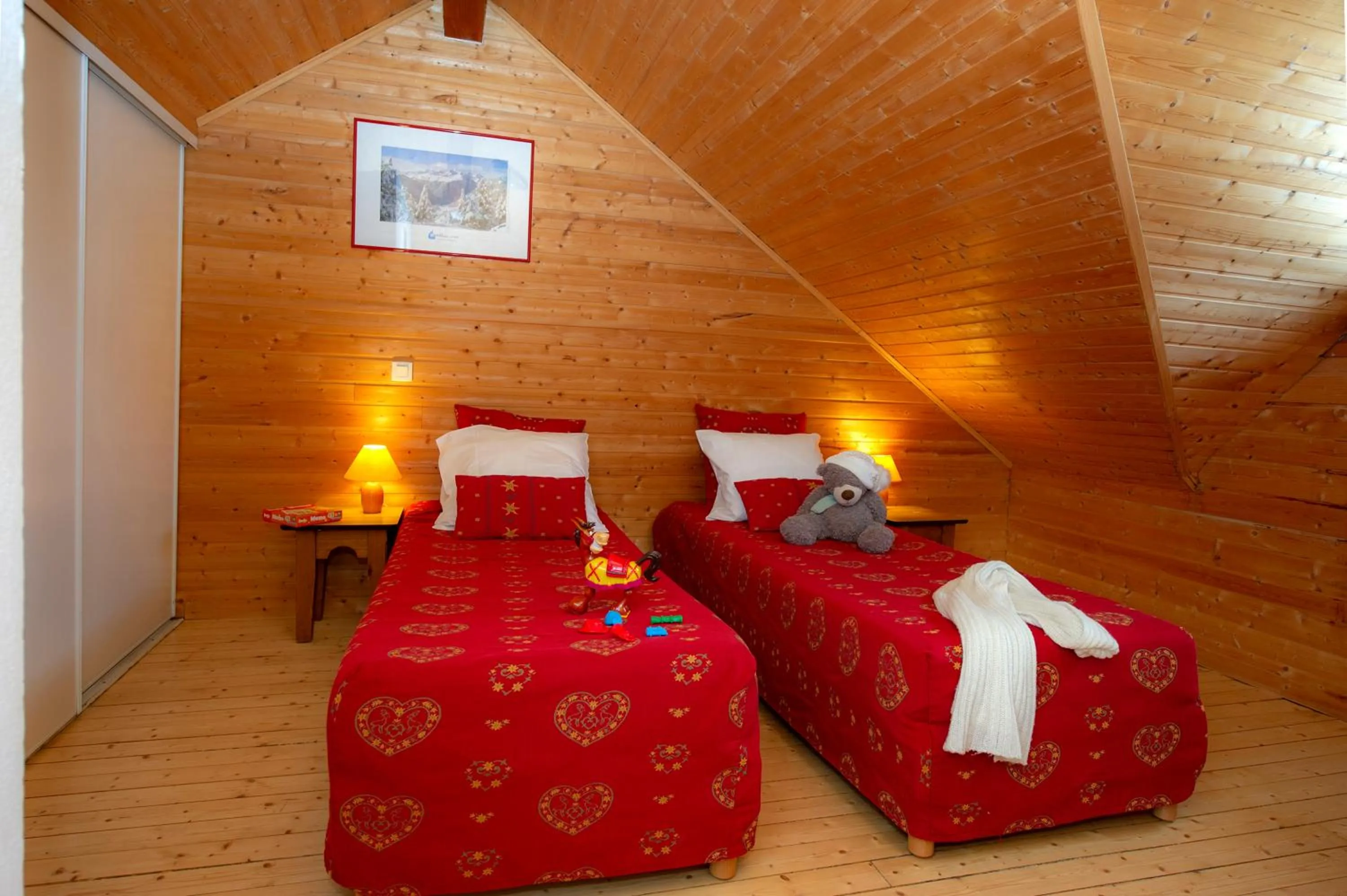 Bedroom, Bed in Résidence Goélia Le Village Gaulois