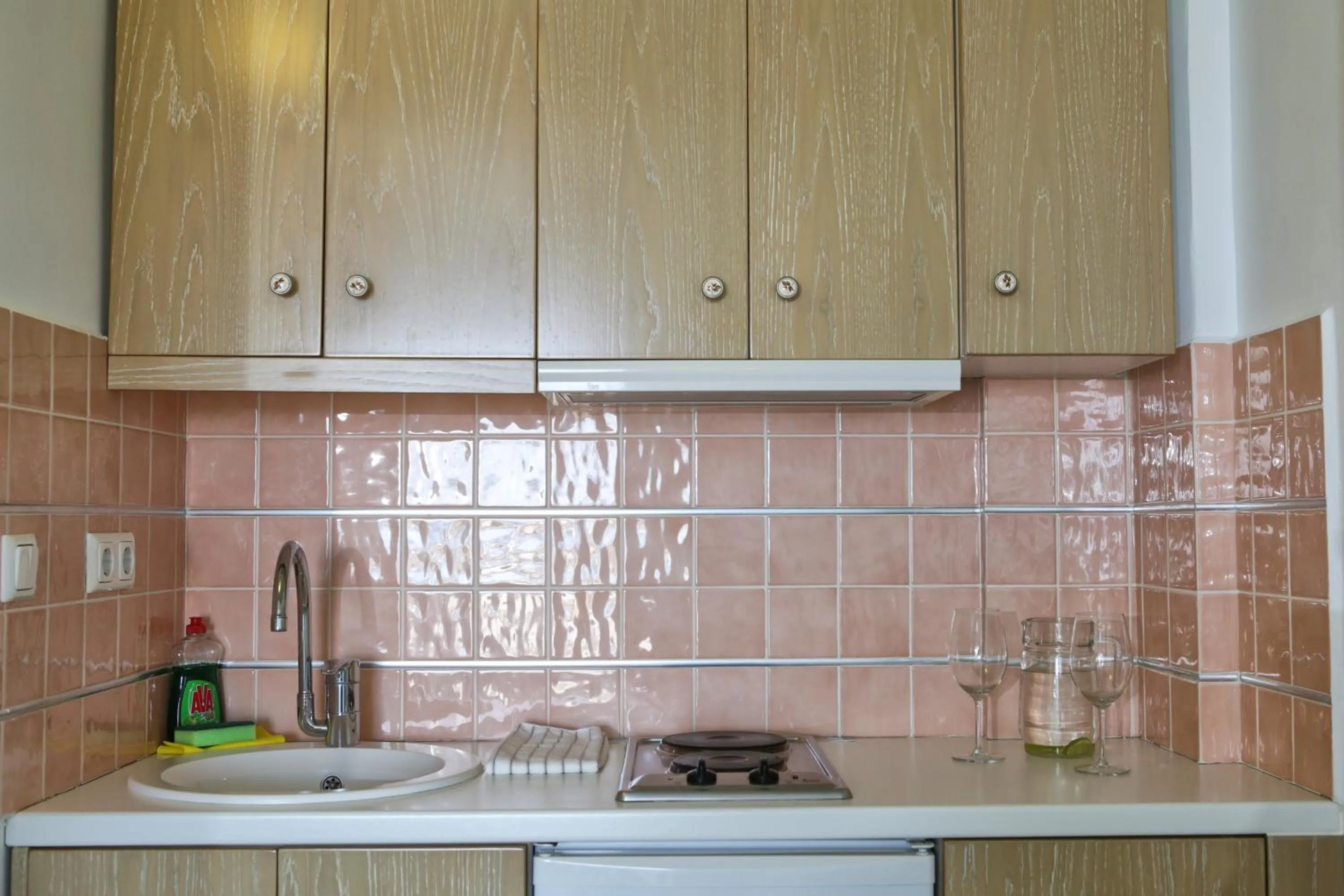 Kitchen or kitchenette in Niriides Homes & Villas