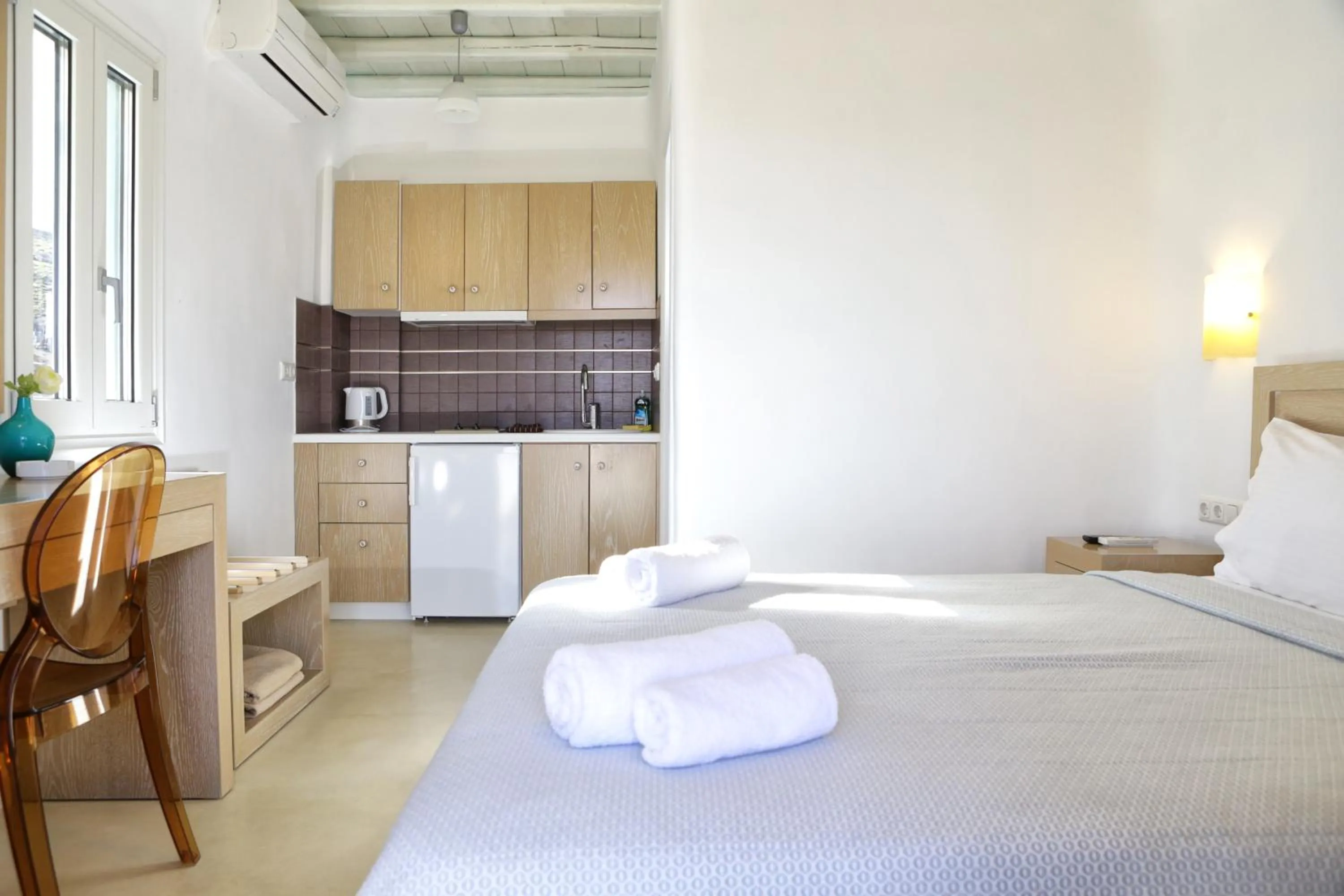 Bed in Niriides Homes & Villas