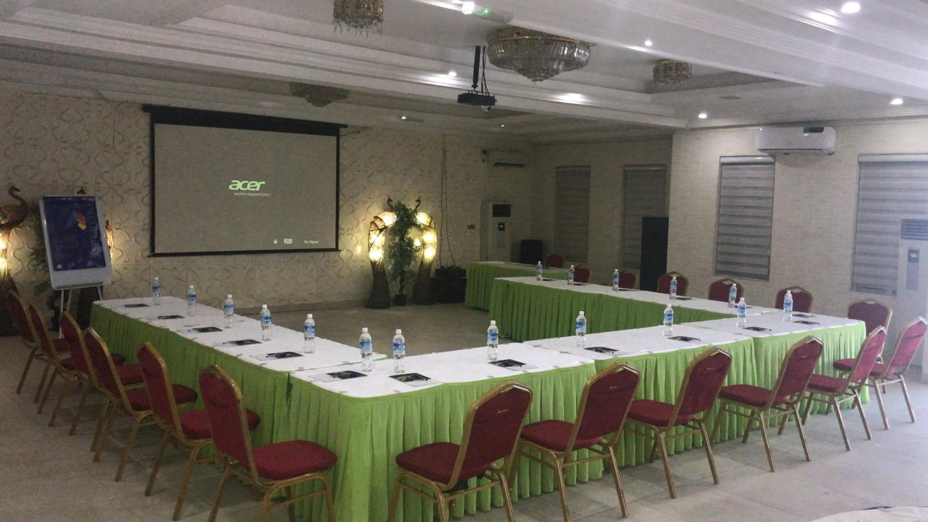 Meeting/conference room in Palazzo Dumont Hotel Chevron