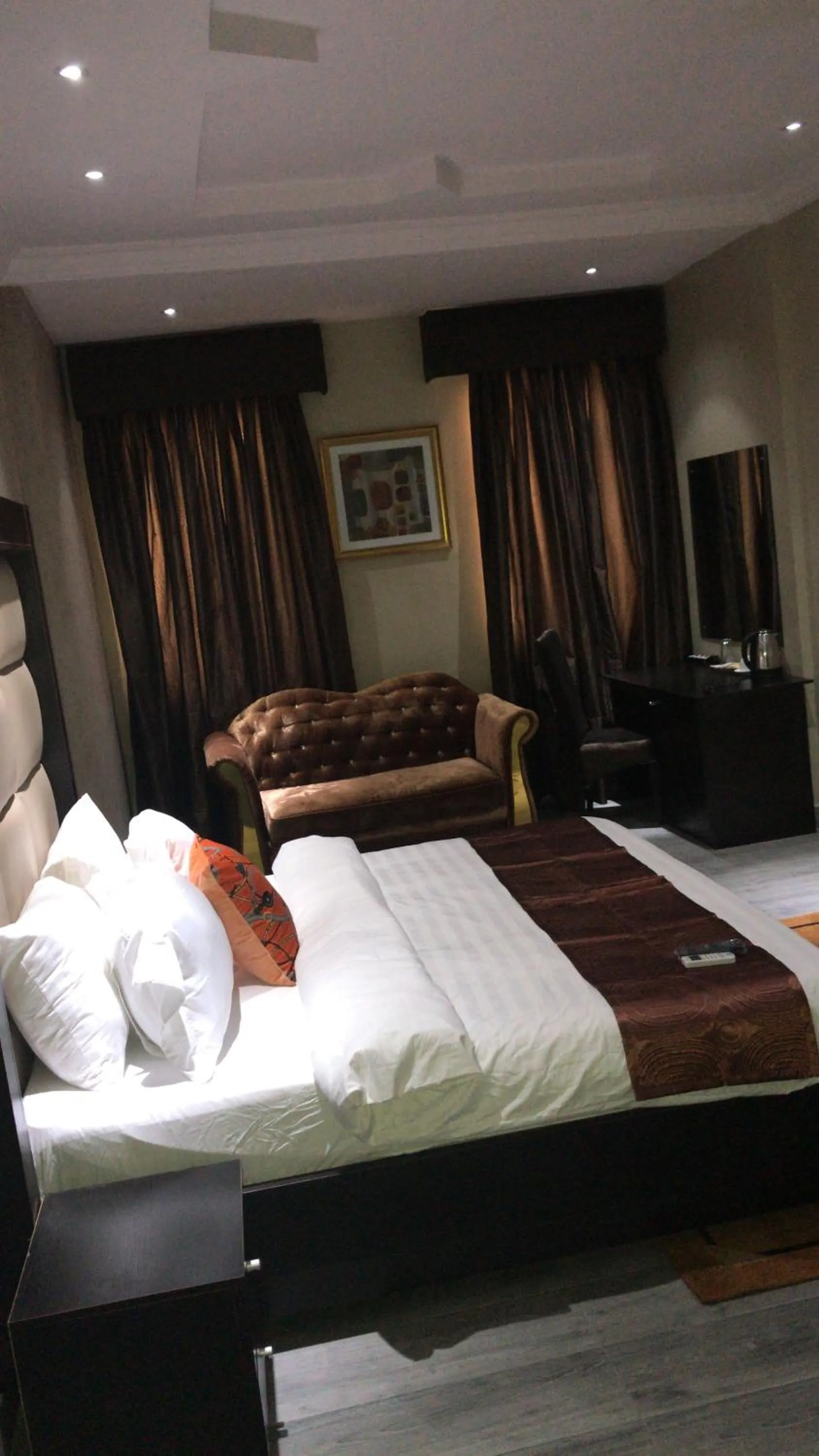 Photo of the whole room, Bed in Palazzo Dumont Hotel Chevron