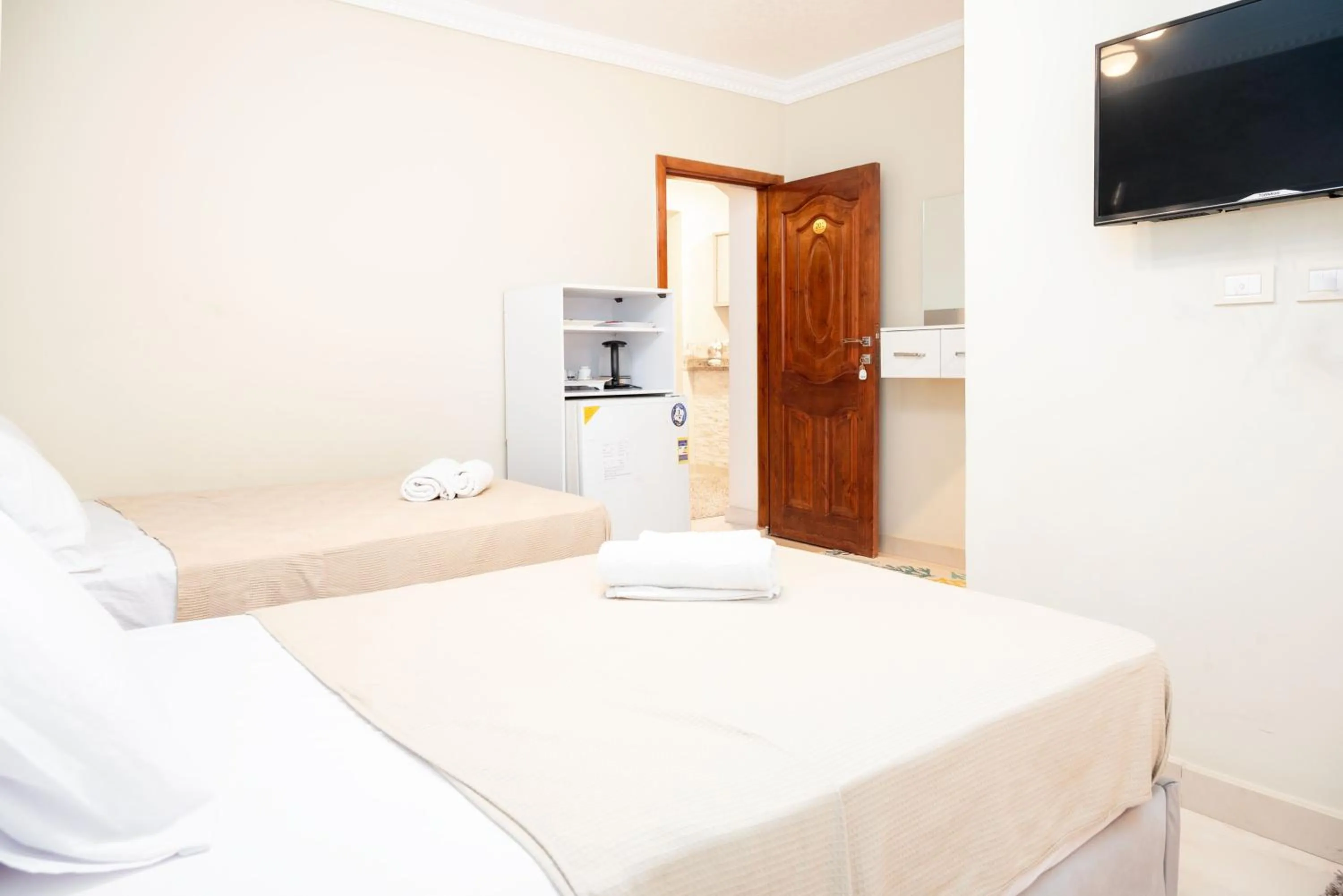 Bed in GEM VIEW INN