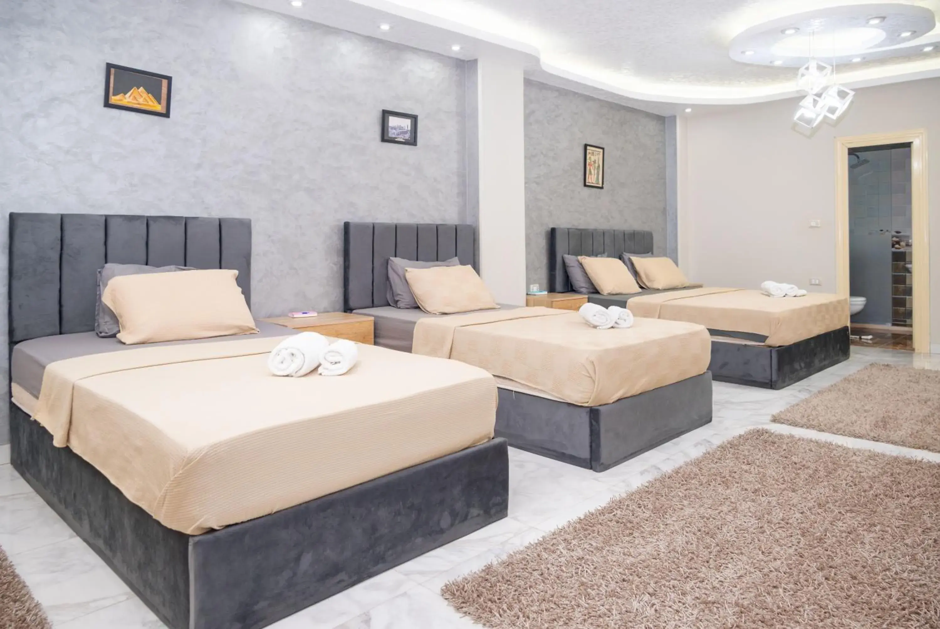 Luxury Triple Room in GEM VIEW INN Luxury Triple Room in GEM VIEW INN