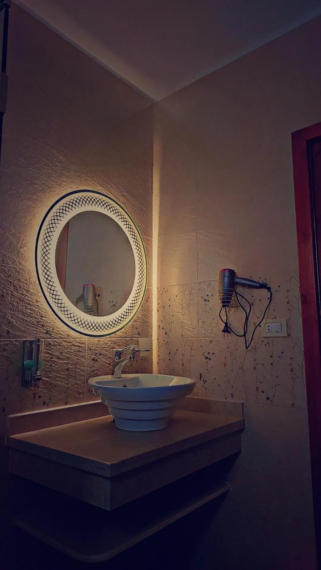 Toilet in GEM VIEW INN