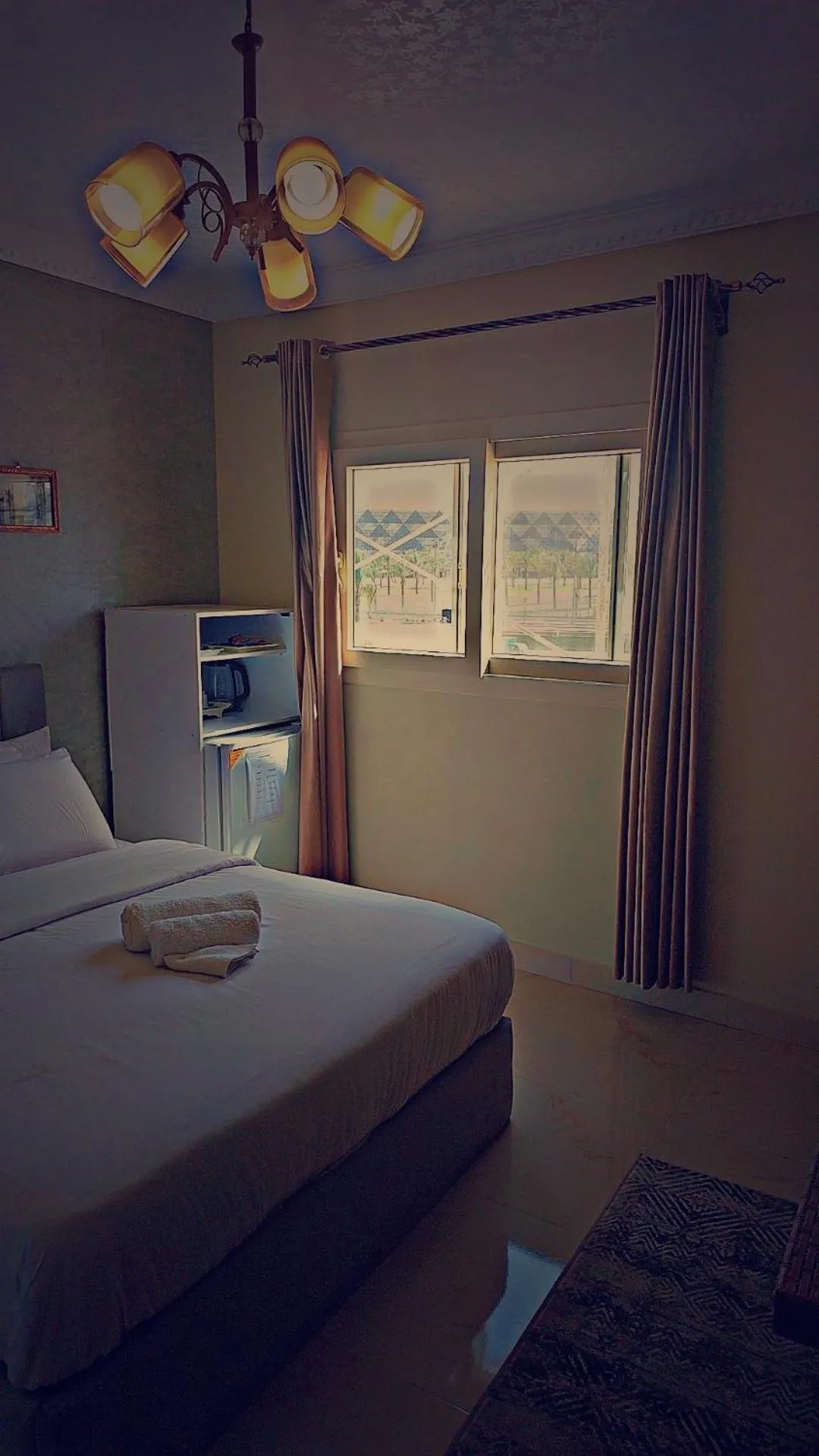 Property building, Bed in GEM VIEW INN