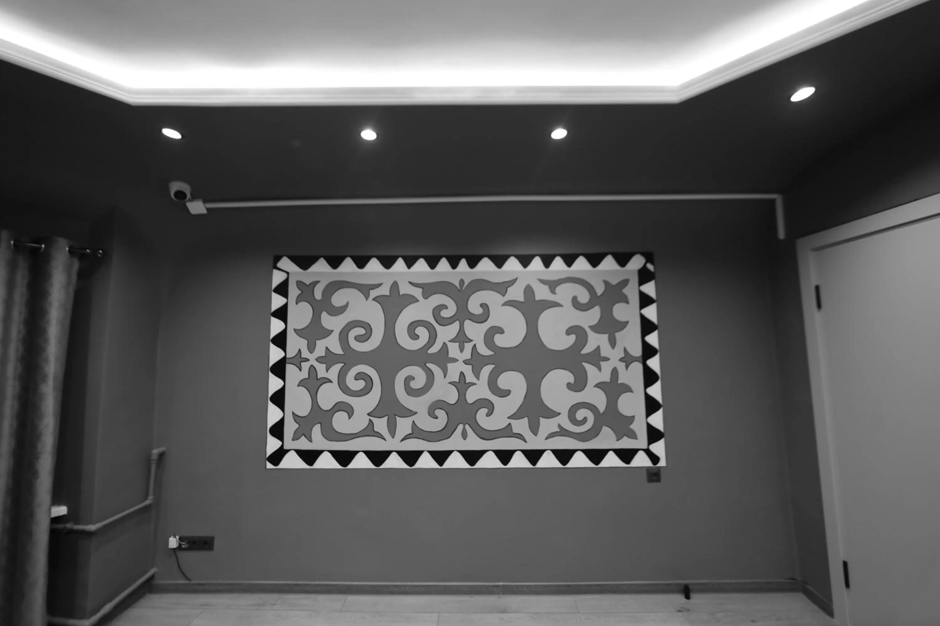 Decorative detail in Cozy Hostel