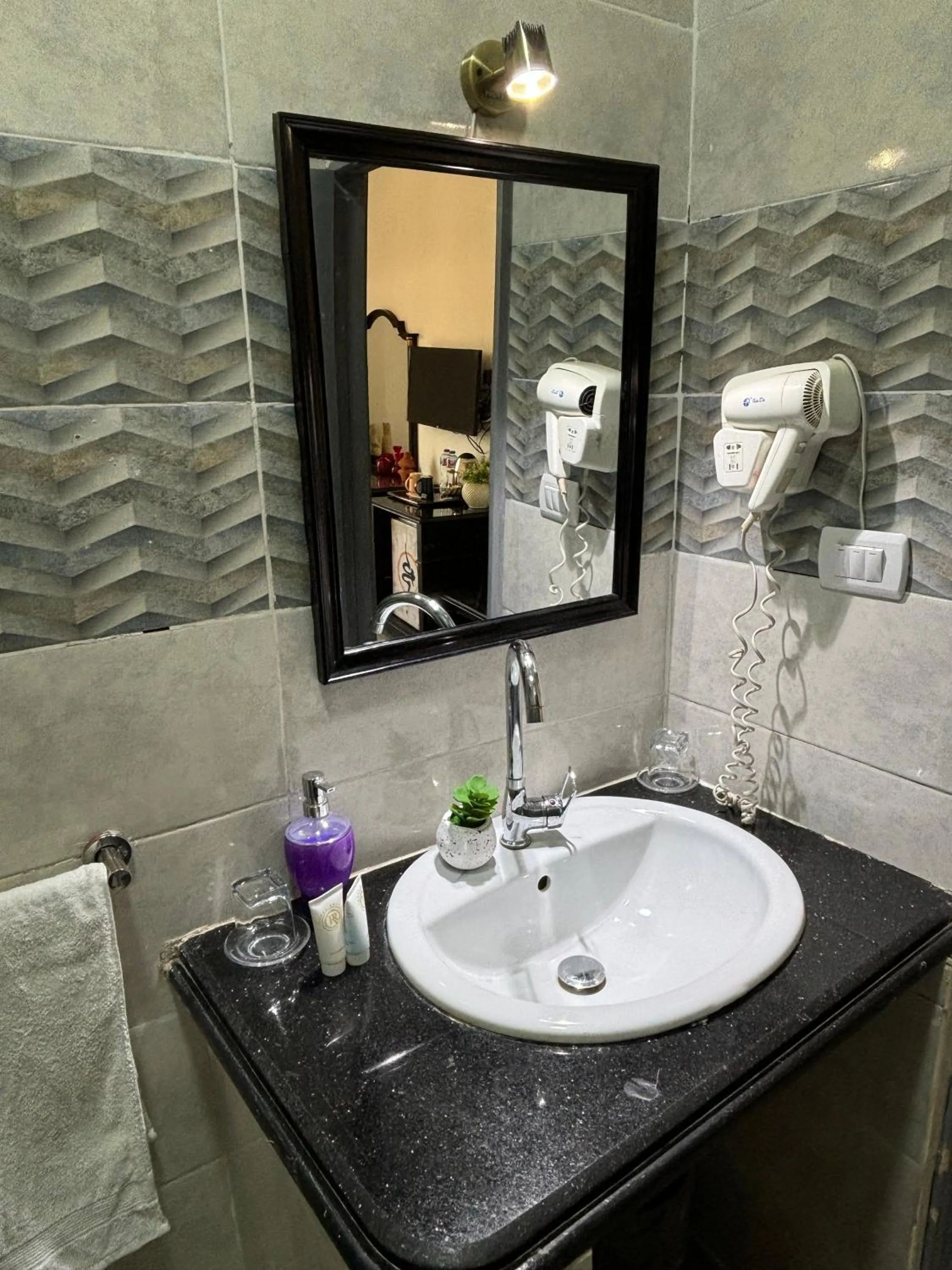 Bathroom in K Boutique Hotel MedSpa-Pyramids & Grand Egyptian Museum