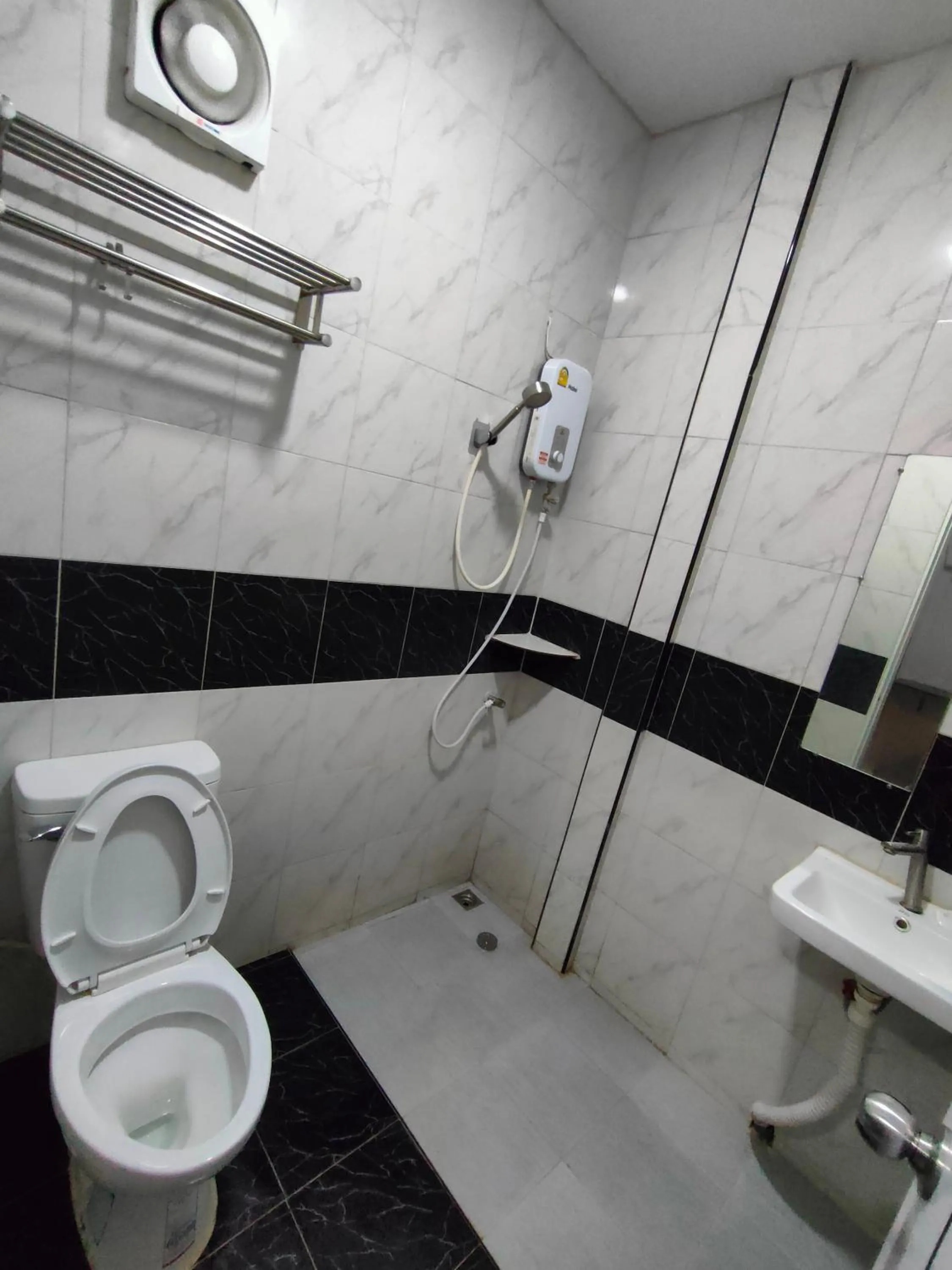 เช็คอินรีสอร์ท Check-in Resort