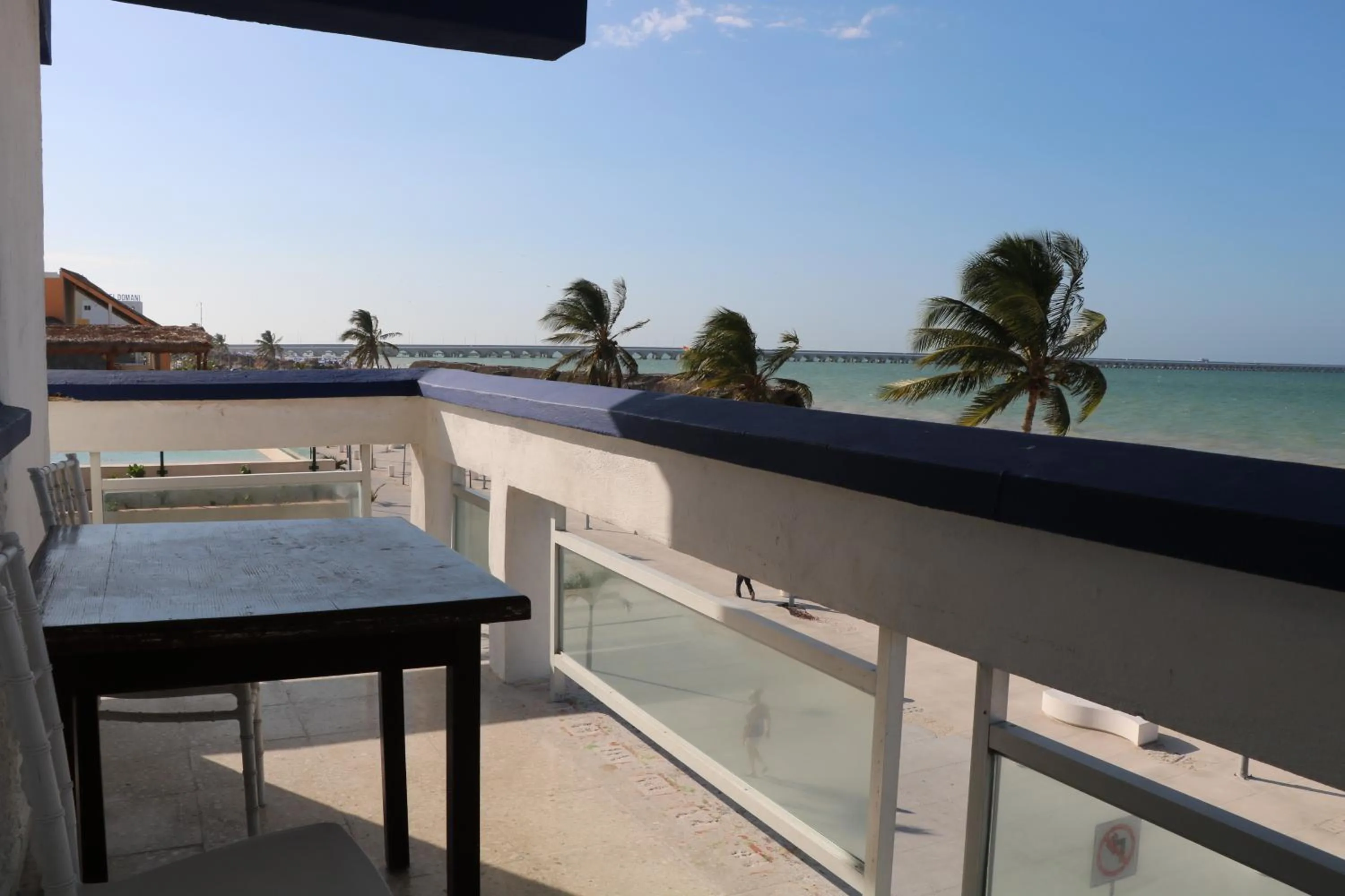 Hotel Tropical