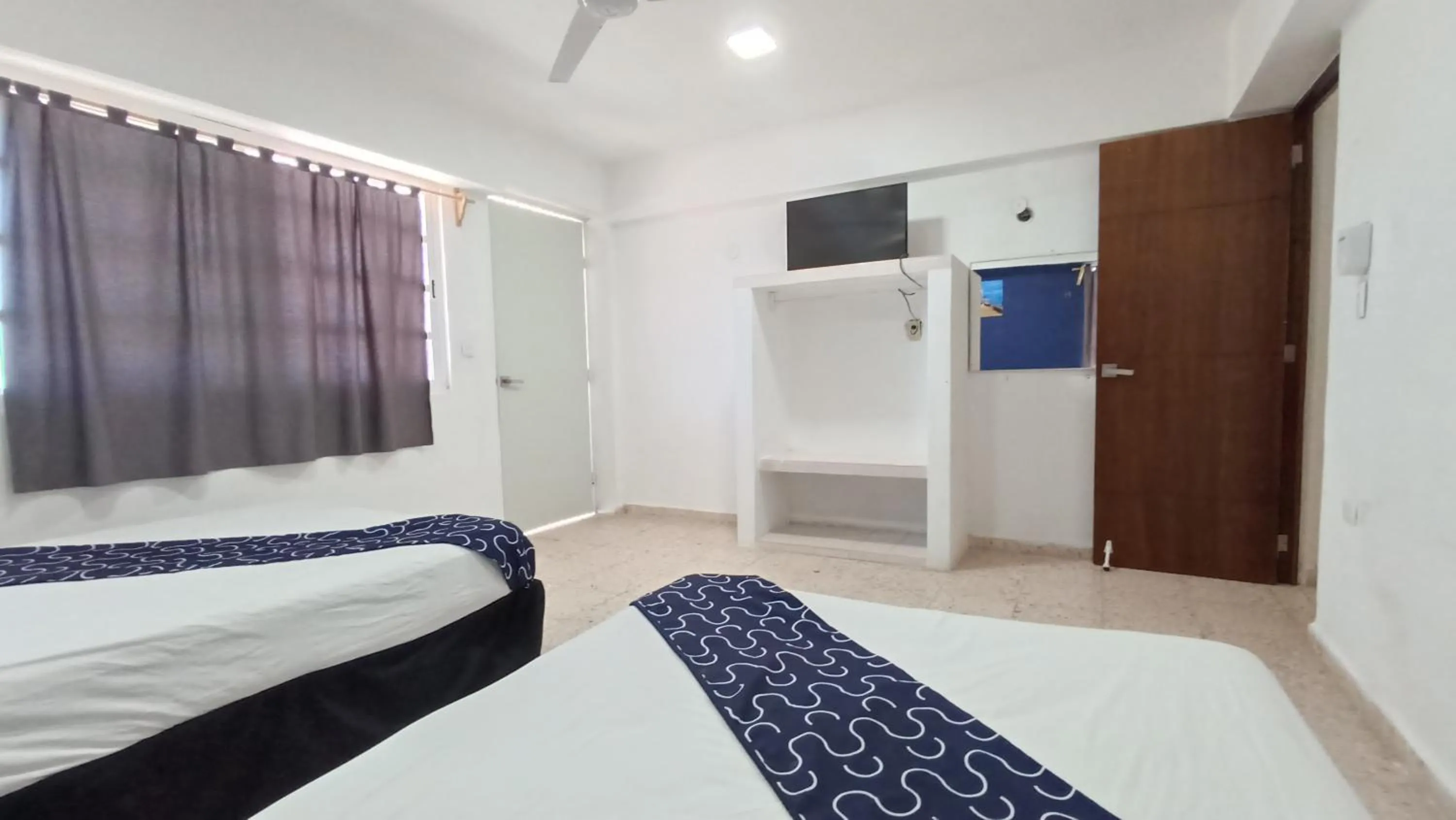 Bed in Hotel Tropical