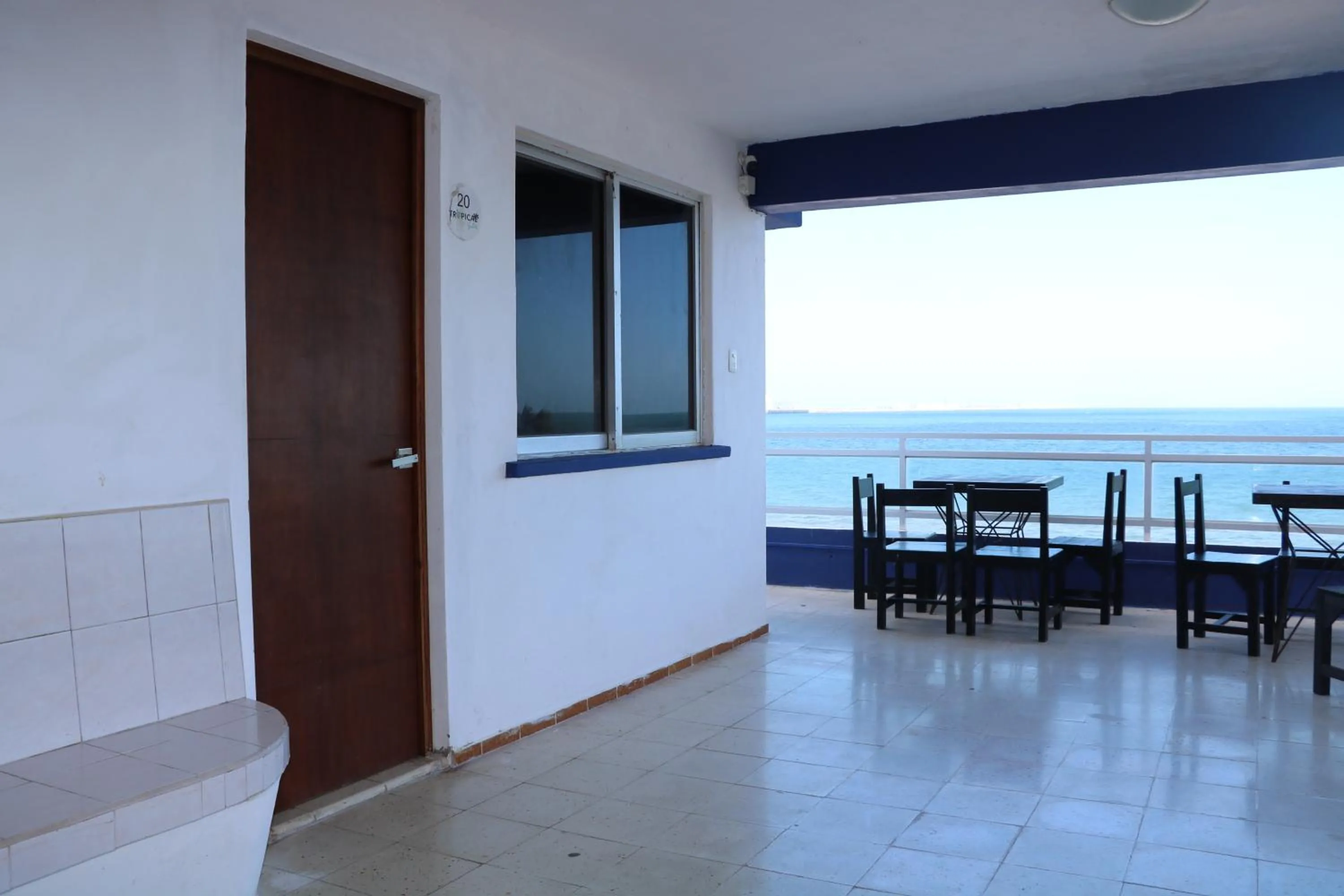 Hotel Tropical