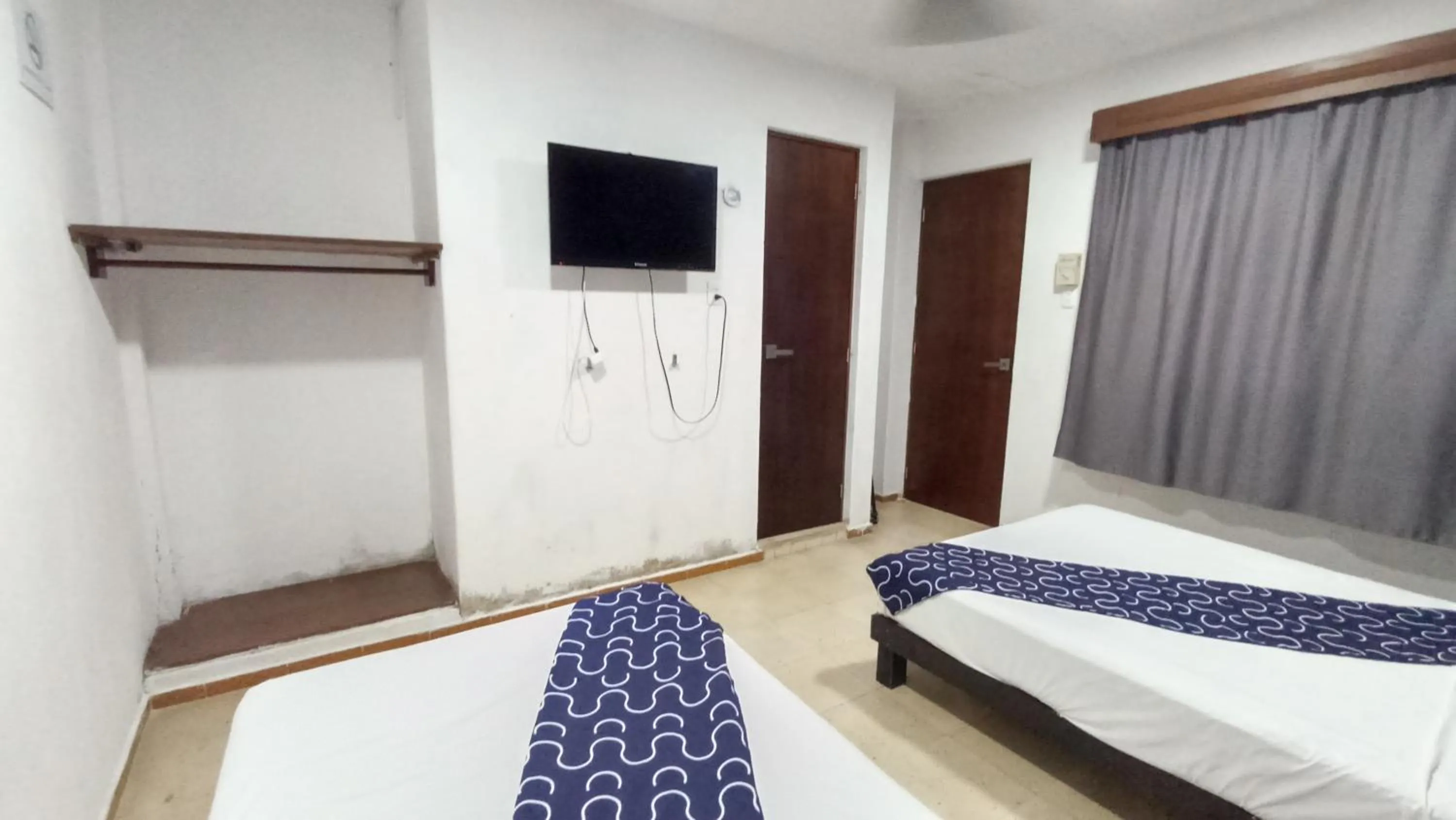 Bed in Hotel Tropical