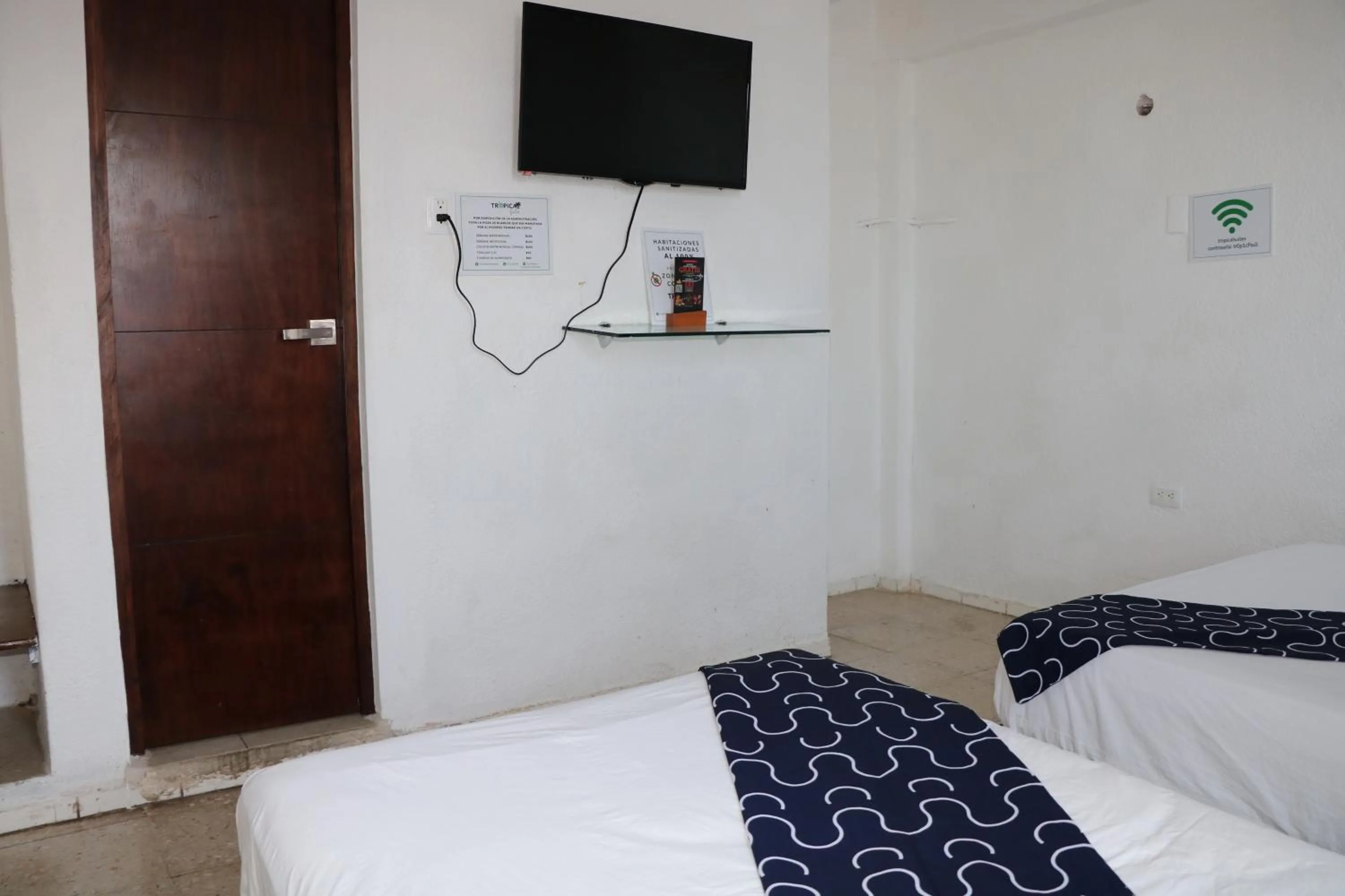 Bed in Hotel Tropical