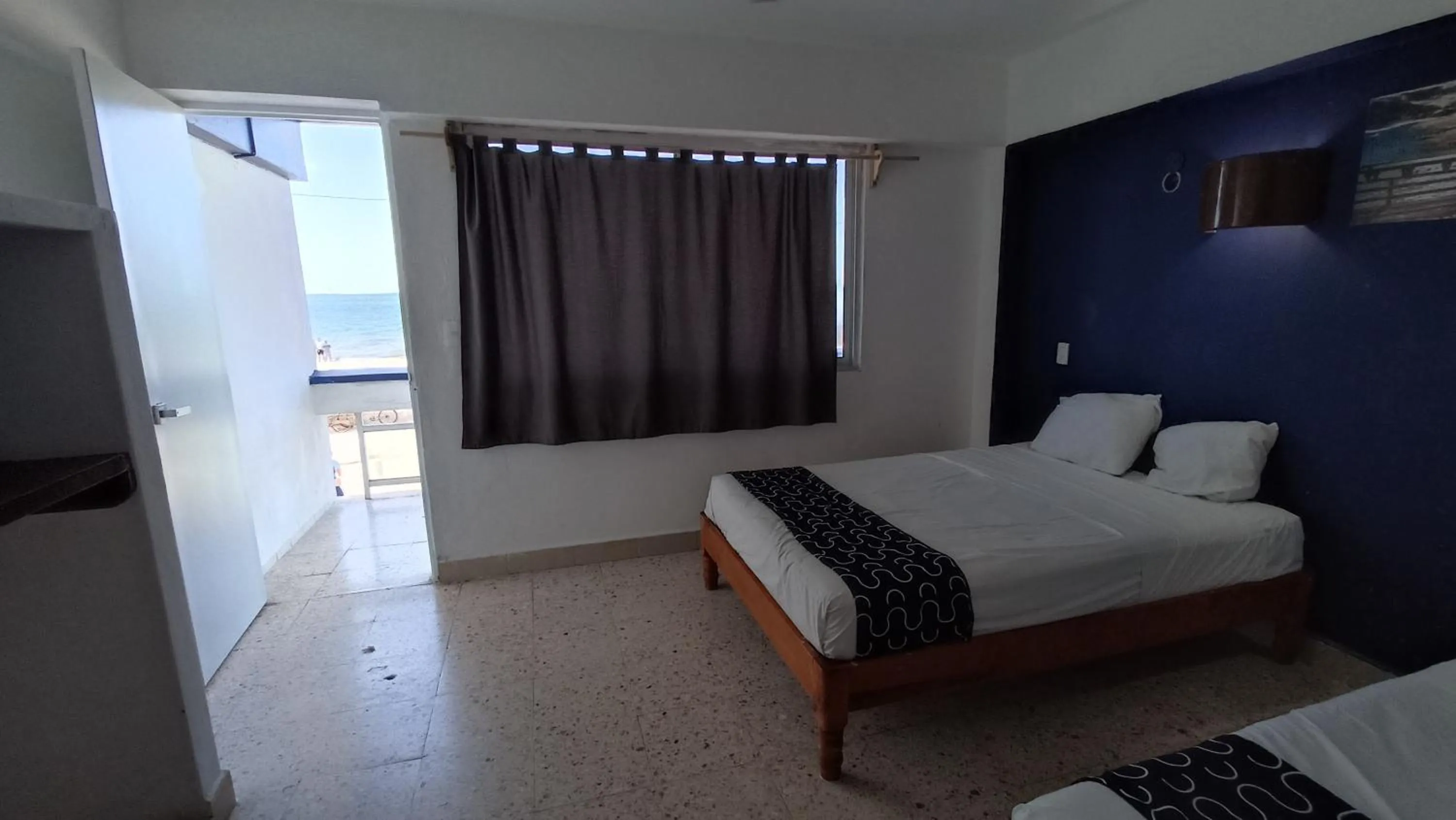 Bed in Hotel Tropical