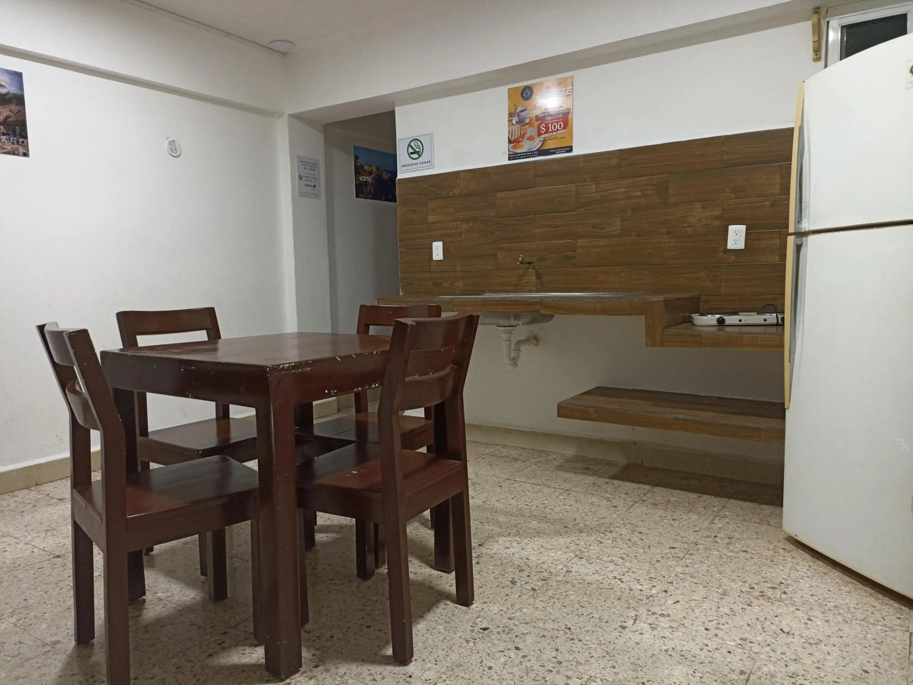 Hotel Tropical