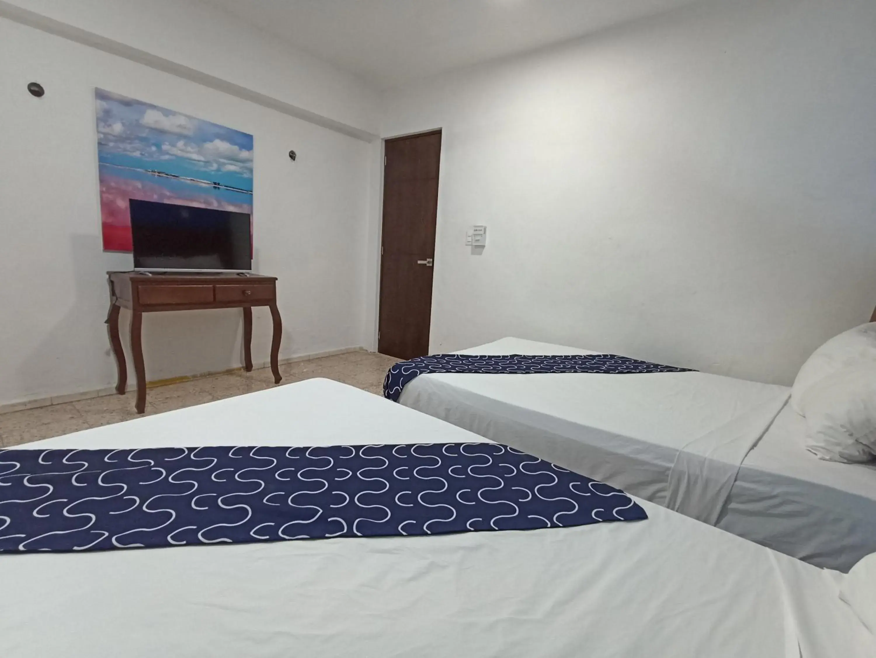 Double Room with Two Double Beds in Hotel Tropical Double Room with Two Double Beds in Hotel Tropical