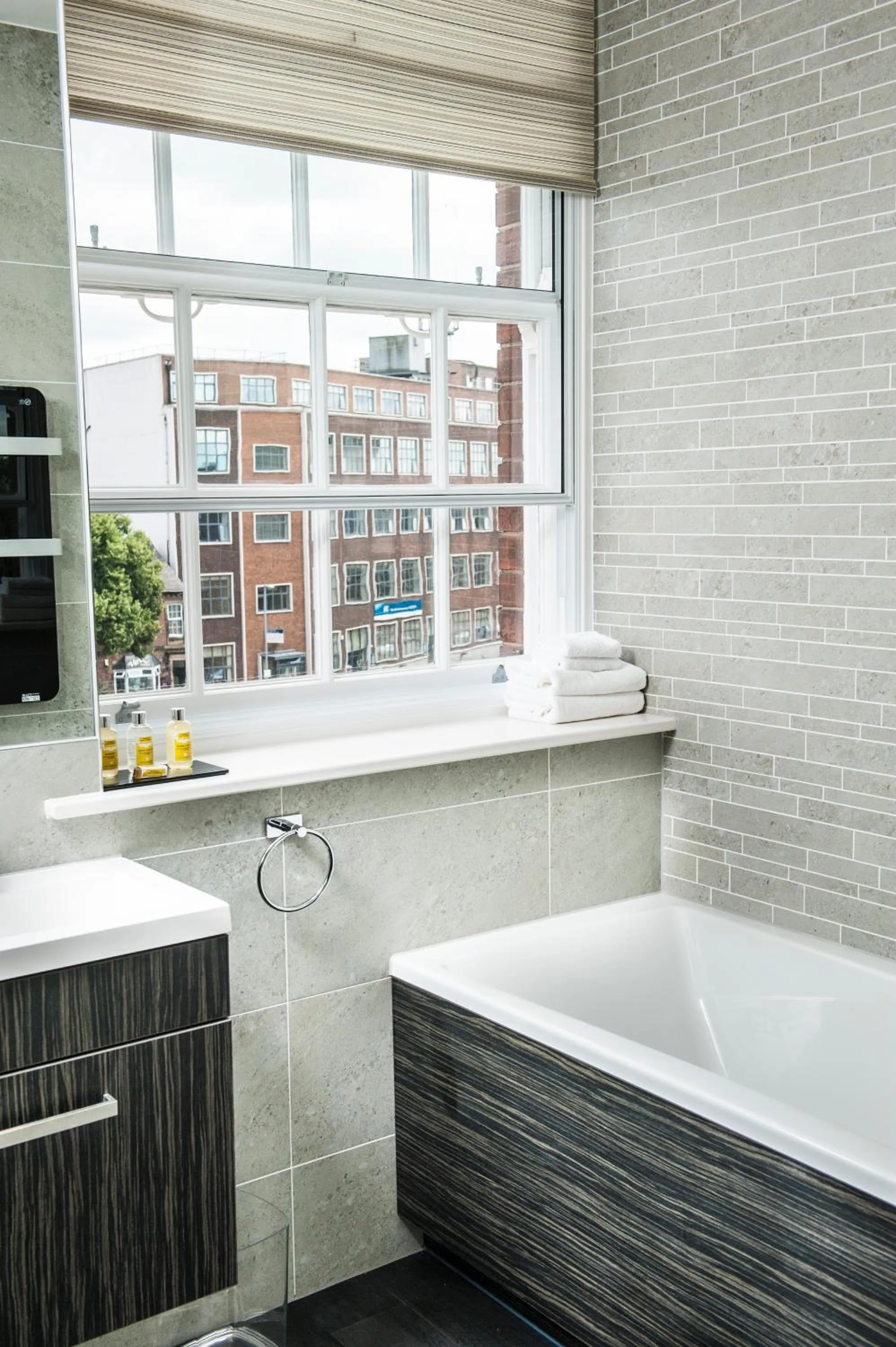 The Halston Carlisle