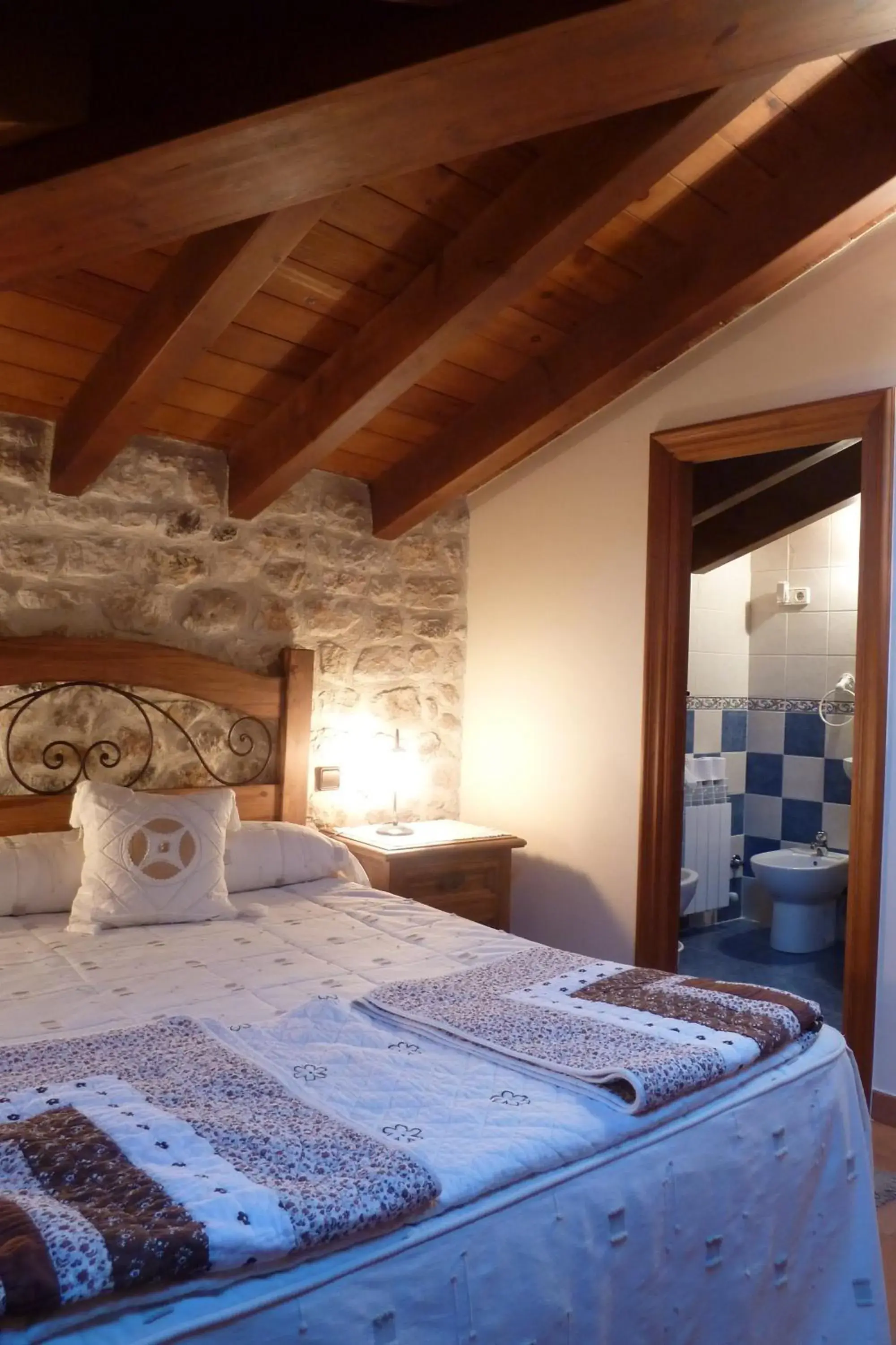 Twin Room in Hotel Rural Villa de Silos Twin Room in Hotel Rural Villa de Silos
