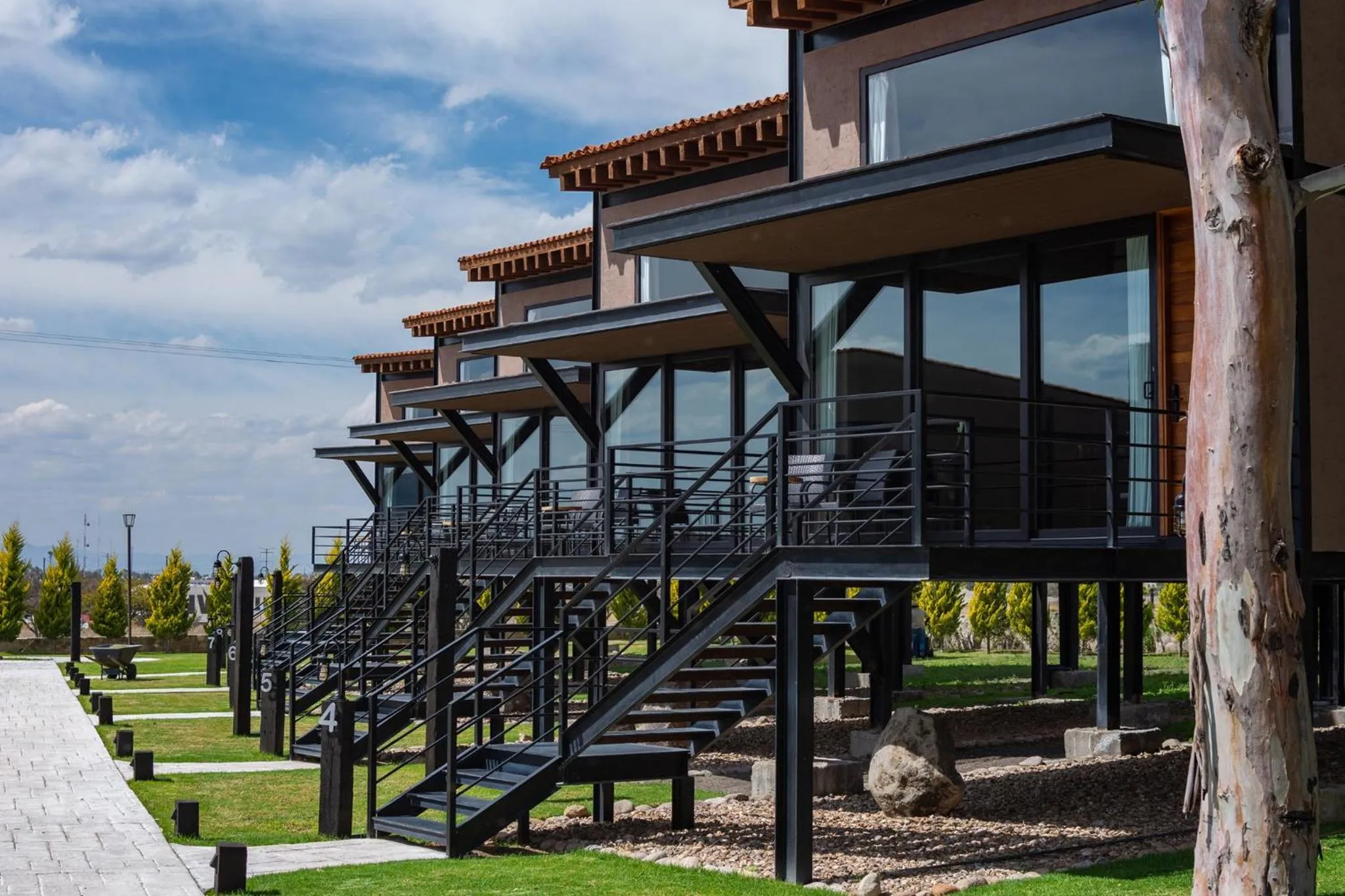 Property building in Hacienda Los Picachos