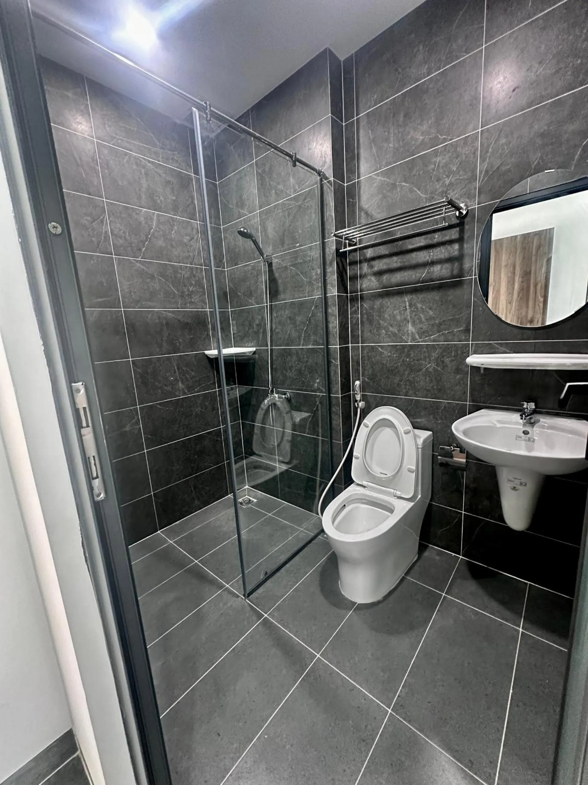 Toilet in Ruby Motel Bà Rịa