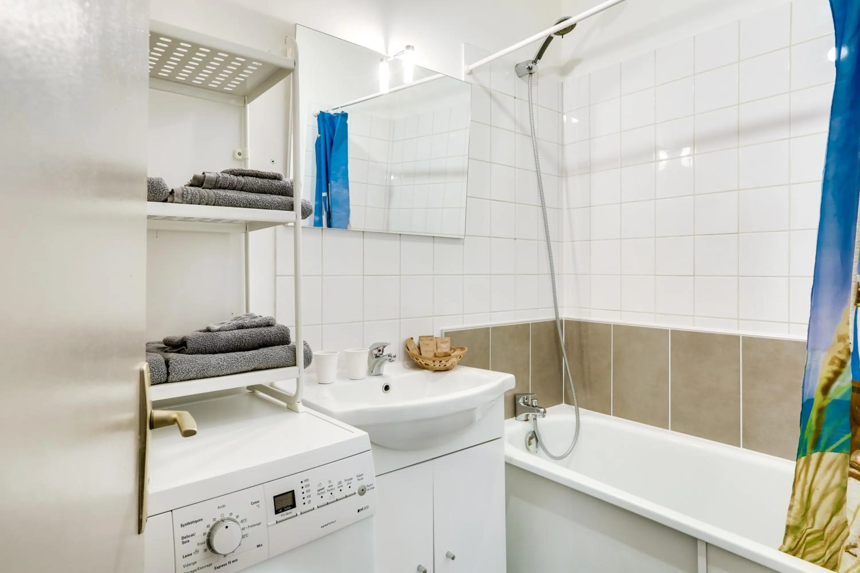 Bathroom in Château Turgot Gîtes