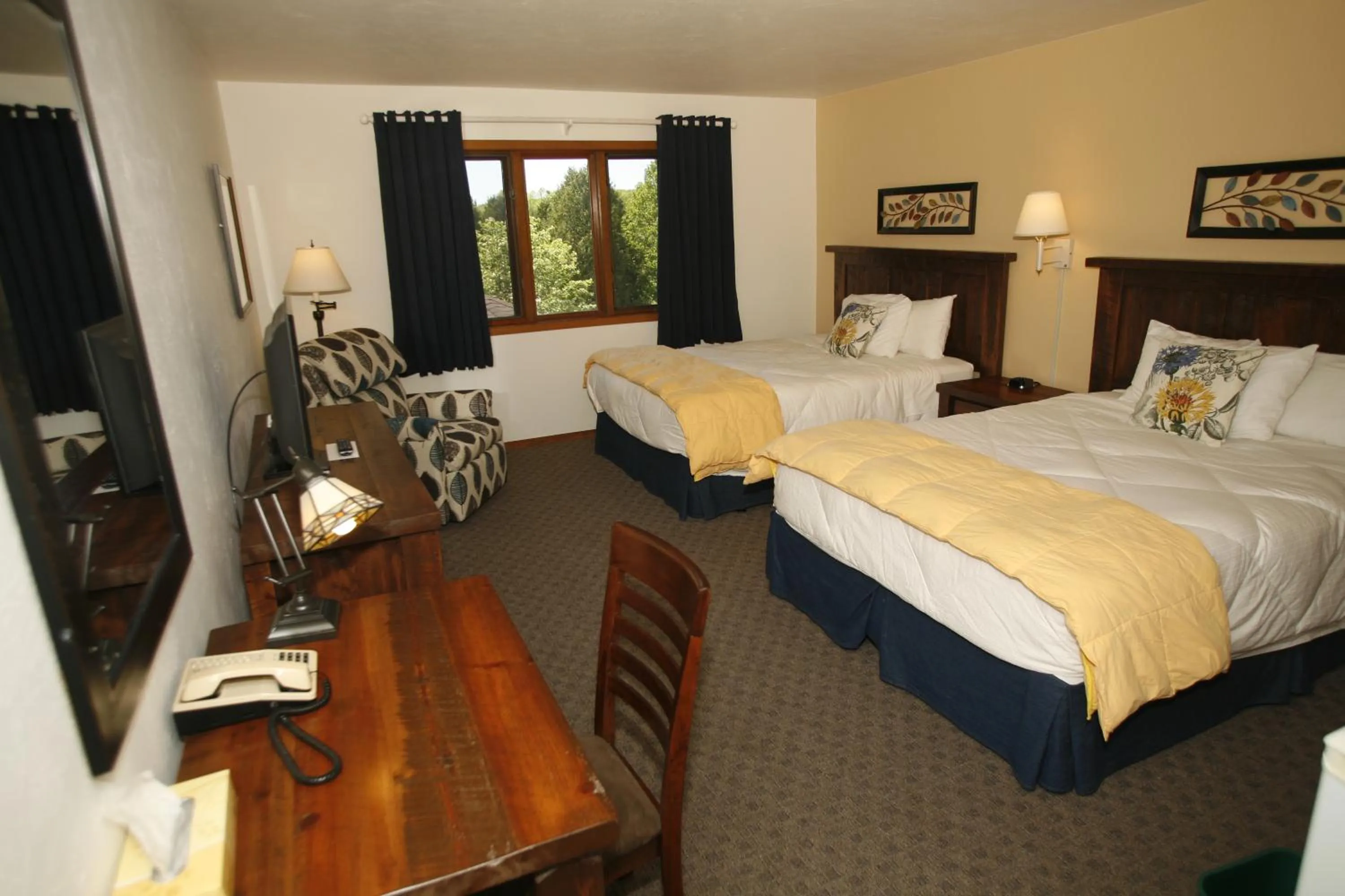 Bed in Open Hearth Lodge