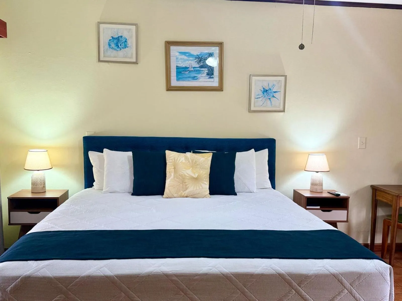 Garden view, Bed in Hotel Delfin Playa Bejuco