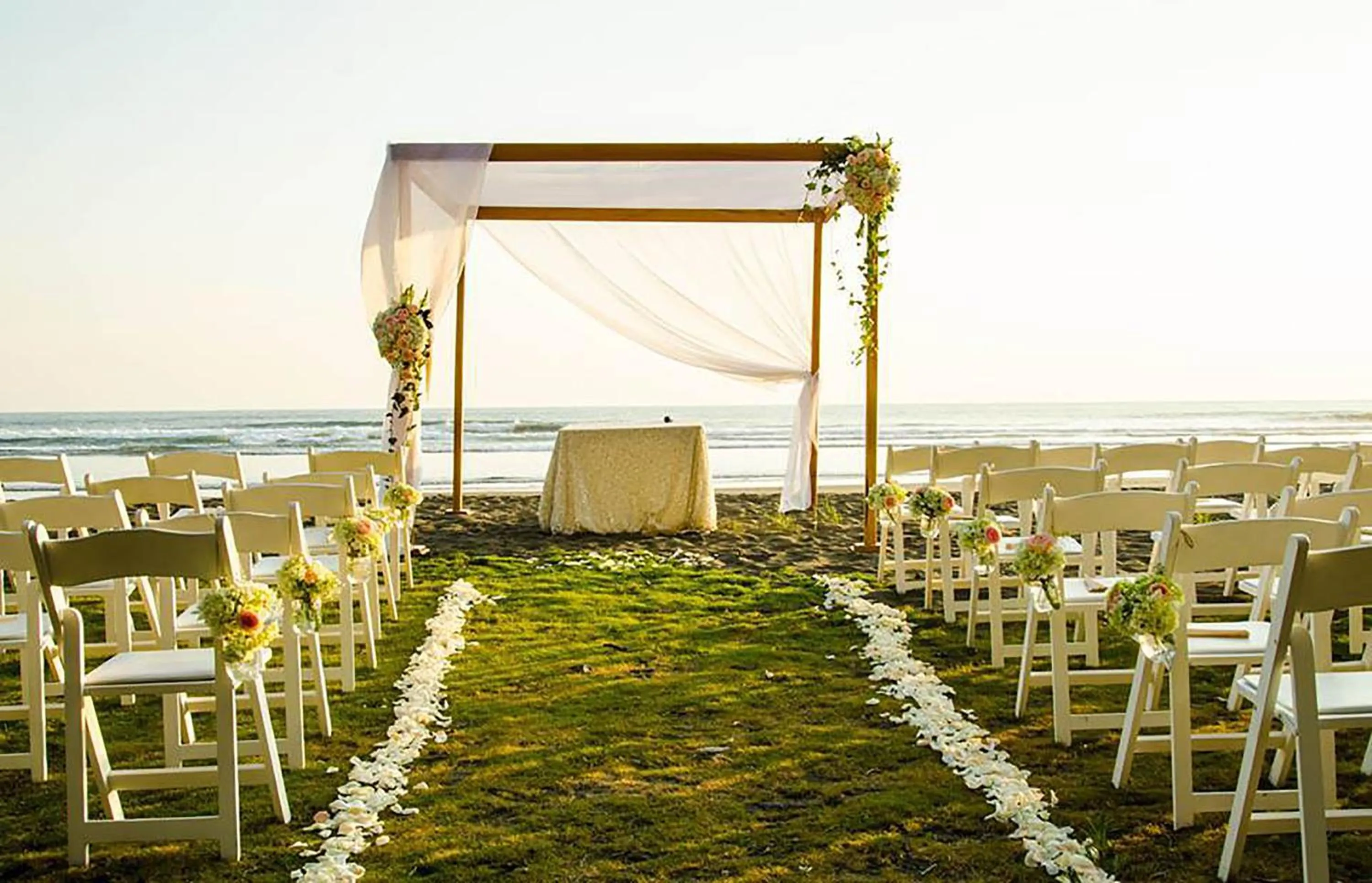 Banquet/Function facilities in Hotel Delfin Playa Bejuco